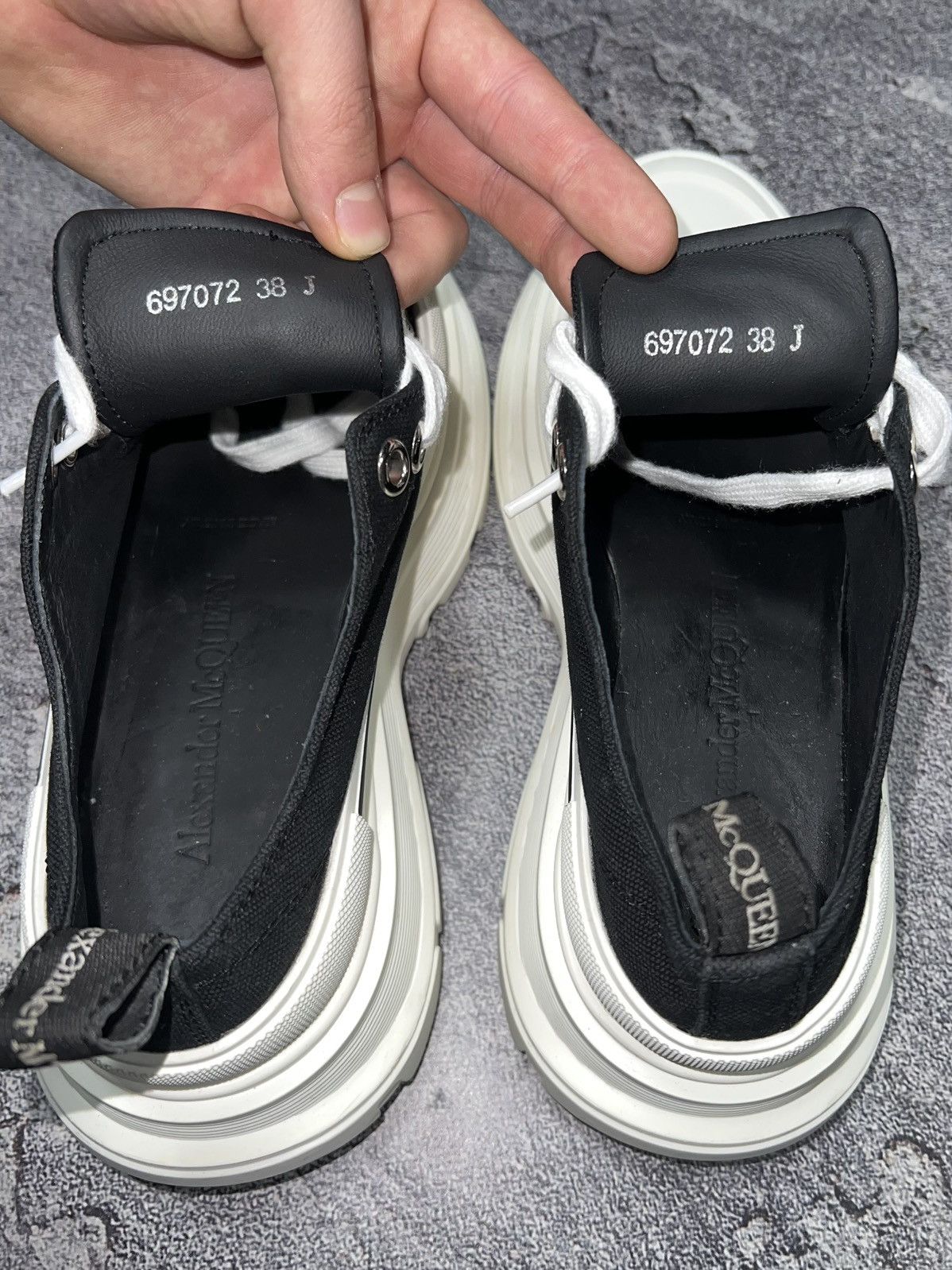 Alexander McQueen × Designer ALEXANDER MCQUEEN Tread Slick Lace Up Sneakers Size 38 Size US 8 / IT 38 - 12 Thumbnail