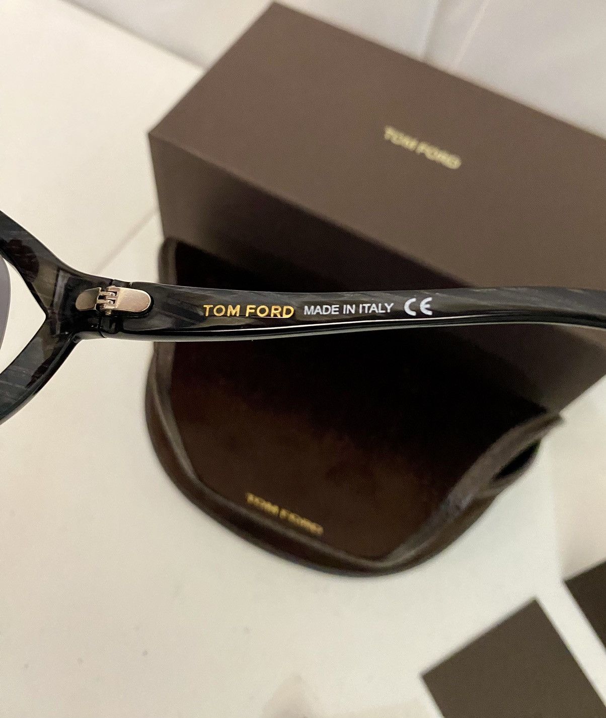 Tom Ford Tom Ford 🇮🇹 Cameron Black/Grey Speck Oversized Sunglasses NEW Size ONE SIZE - 7 Thumbnail