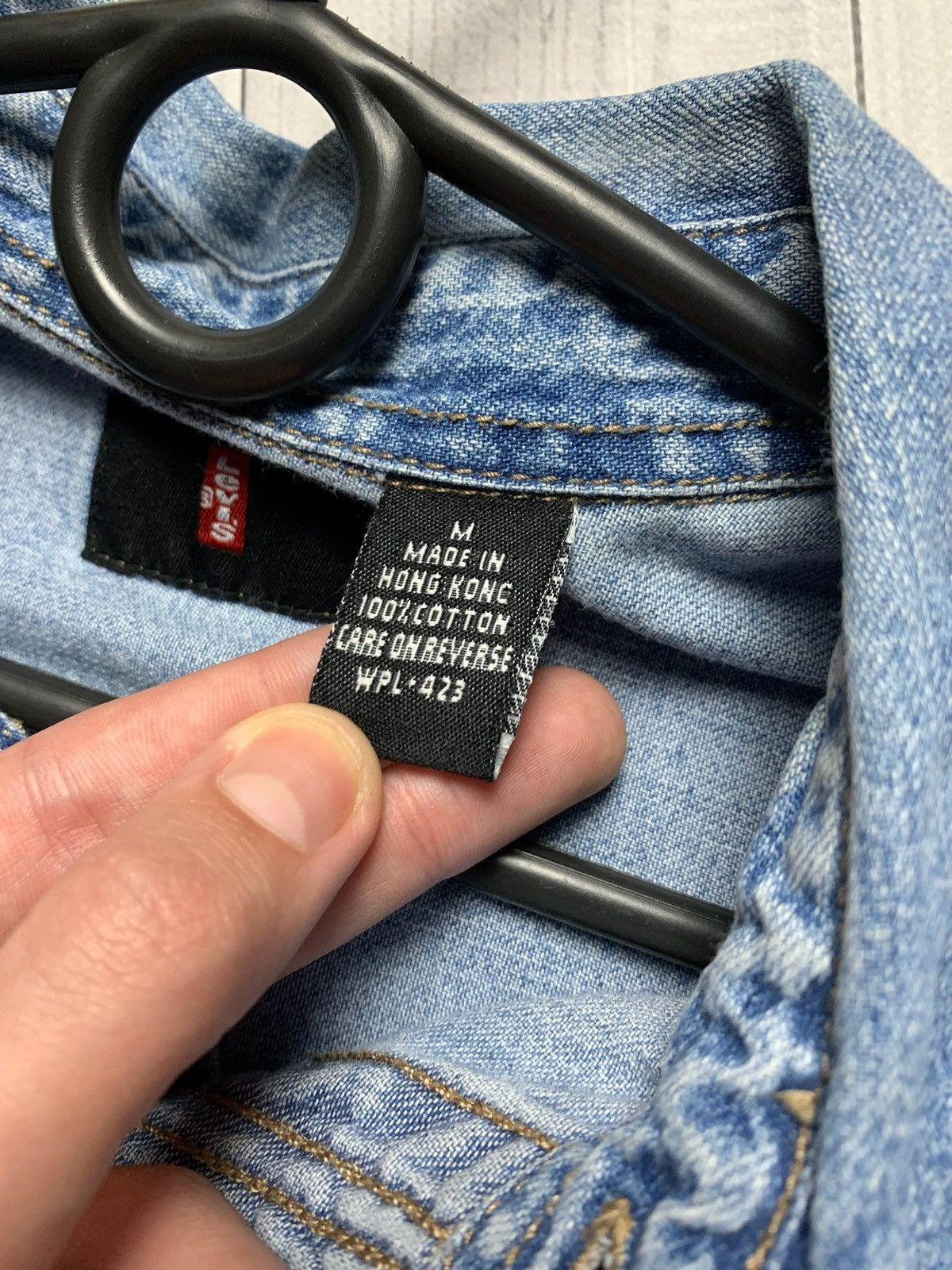 Levi's Vintage Levi’s denim jeans shirt size M Hong Kong Size US M / EU 48-50 / 2 - 5 Thumbnail