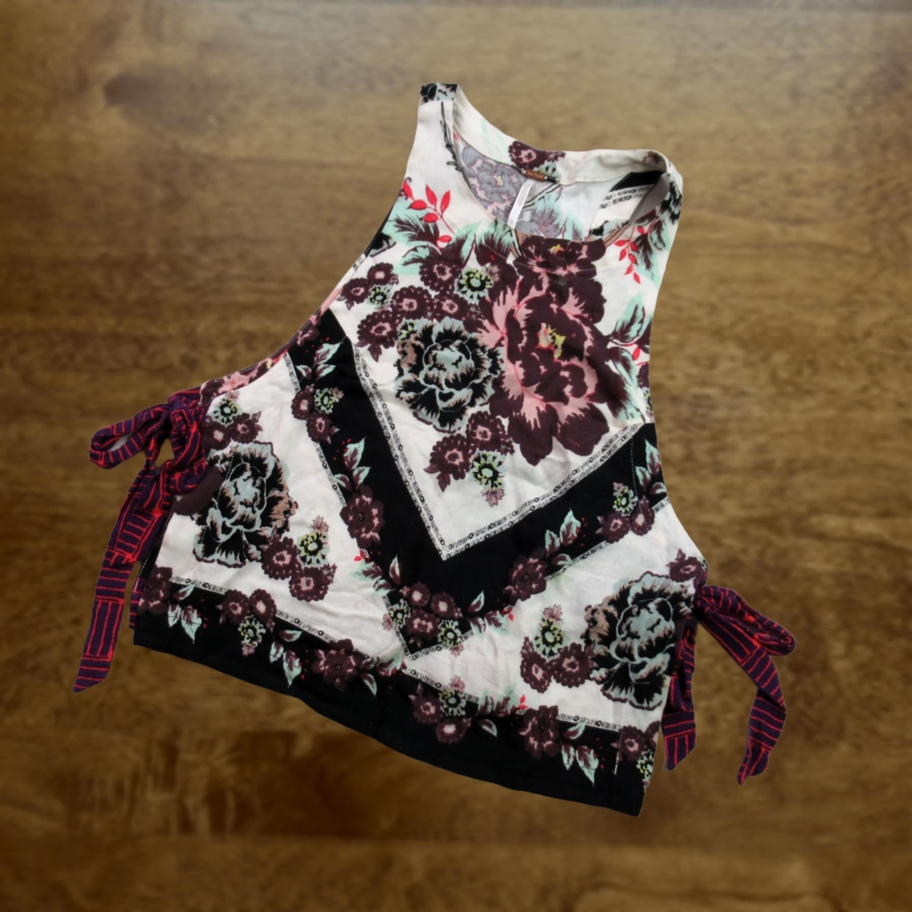 Free People Free People Shirt Womens XS Sleeveless Crew Neck Pullover Lightweight Floral Size XS / US 0-2 / IT 36-38 - 1 Thumbnail