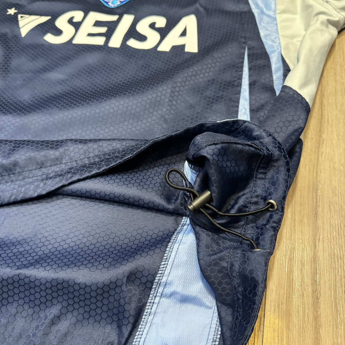 Hummel Yokohama FC player issued/worn training set Size US L / EU 52-54 / 3 - 8 Thumbnail
