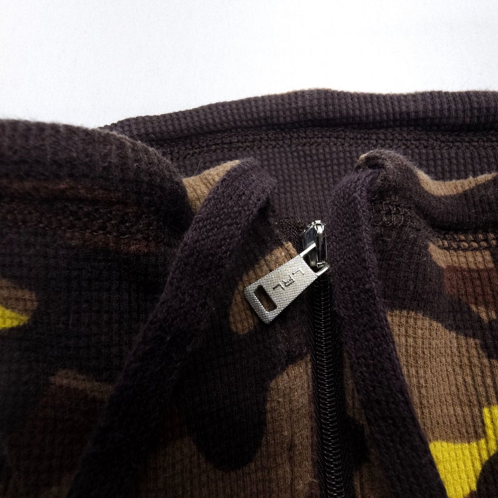 Ralph Lauren Lauren Ralph Lauren Active Thermal Waffle Knit 1/2 Zip Pullover Size Medium Camo Shirt Womens Slim`}> Size M / US 6-8 / IT 42-44 - 4 Thumbnail