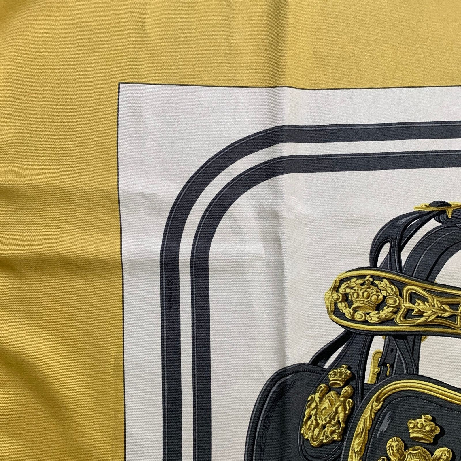 Hermes HERMES Off White Gold Print Silk Scarves Size ONE SIZE - 7 Thumbnail
