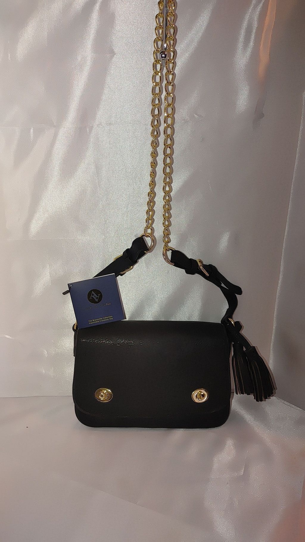 Adrianna Papell Adrienne Vittadini Bronxville Collection Crossbody NWT Size ONE SIZE - 2 Thumbnail