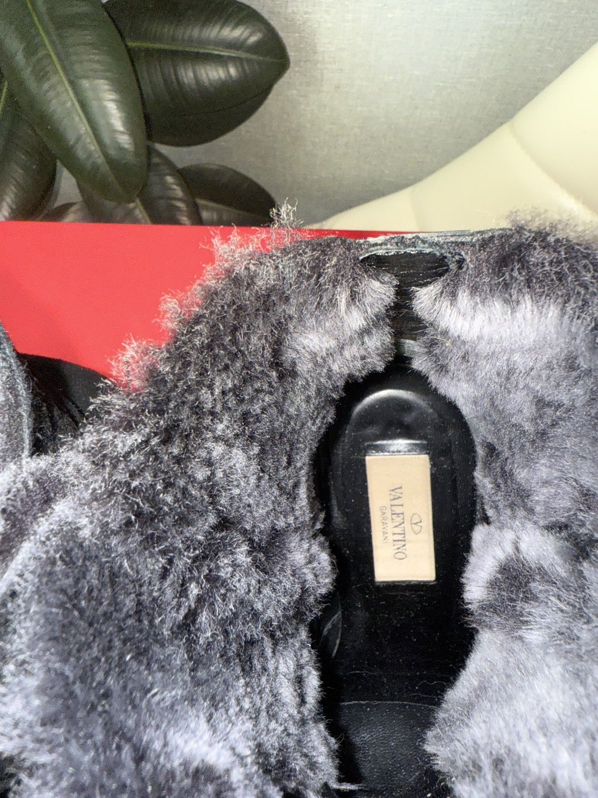Valentino Valentino Garavani Black Suede Shearling Platform Ankle Boot Size US 7 / IT 37 - 19 Thumbnail