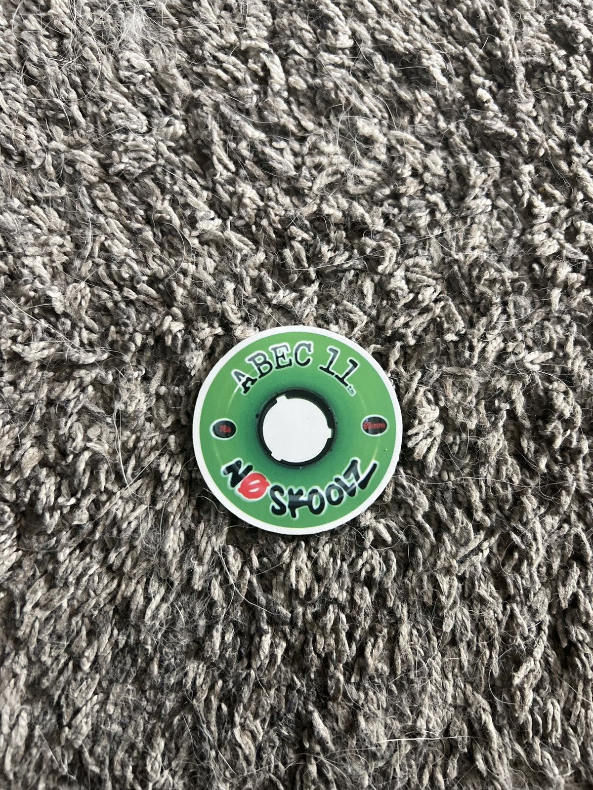 Hypebeast ABEC 11 No Skoolz Skateboard Wheel Sticker Size ONE SIZE - 1 Thumbnail