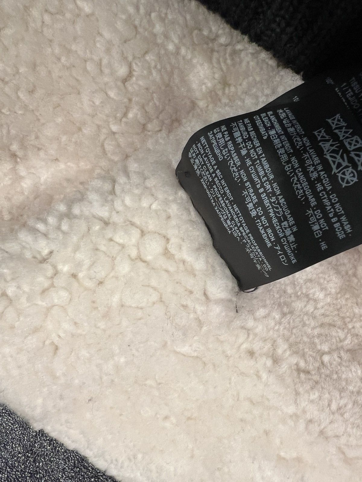 Saint Laurent Paris Saint Laurent teddy leather shearing hoodie. 48/M. $6000 Size US M / EU 48-50 / 2 - 12 Thumbnail