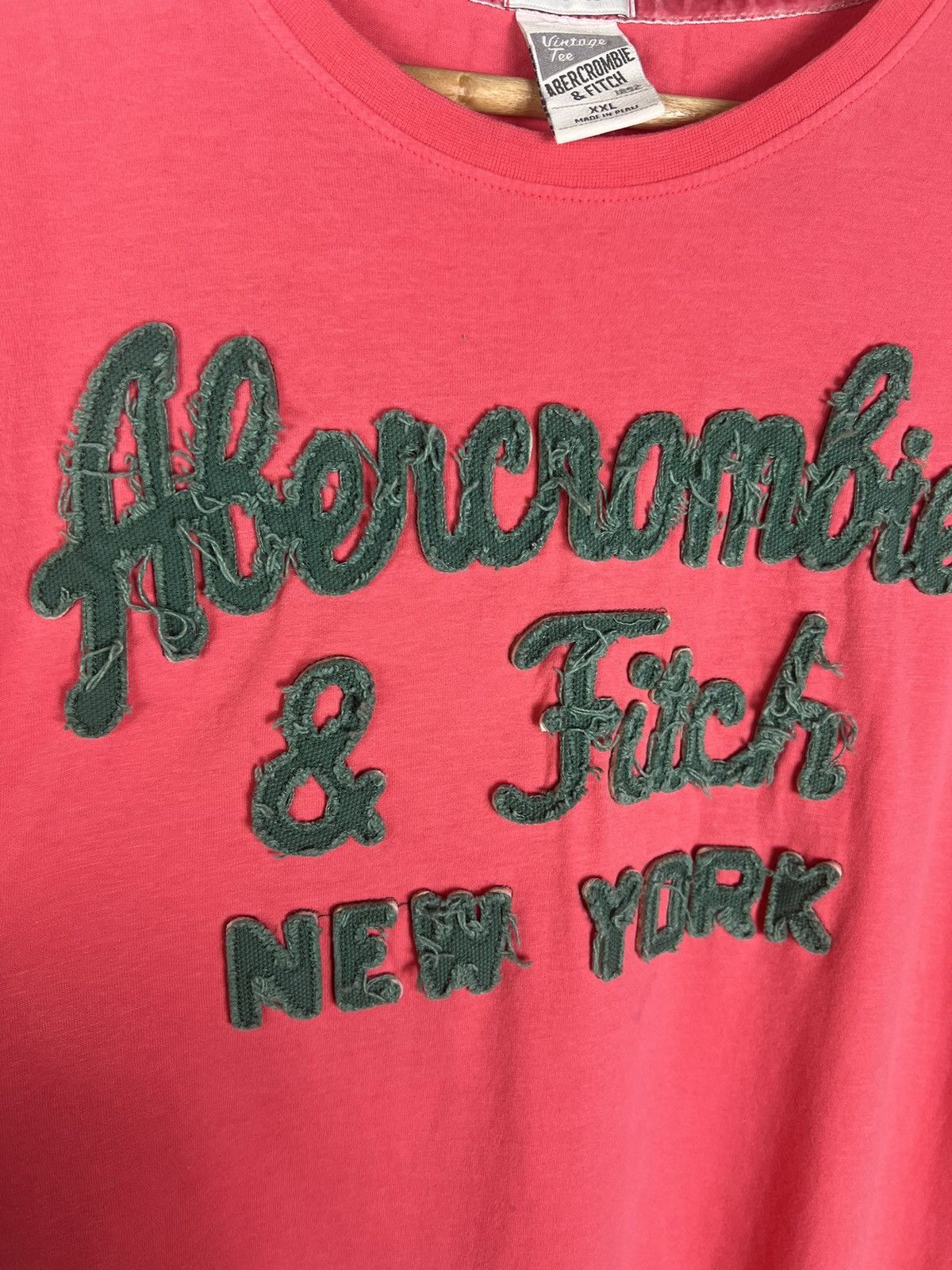 Abercrombie & Fitch Vintage Abercrombie Fitch Embroidered Big Logo Tee Size US XXL / EU 58 / 5 - 3 Thumbnail