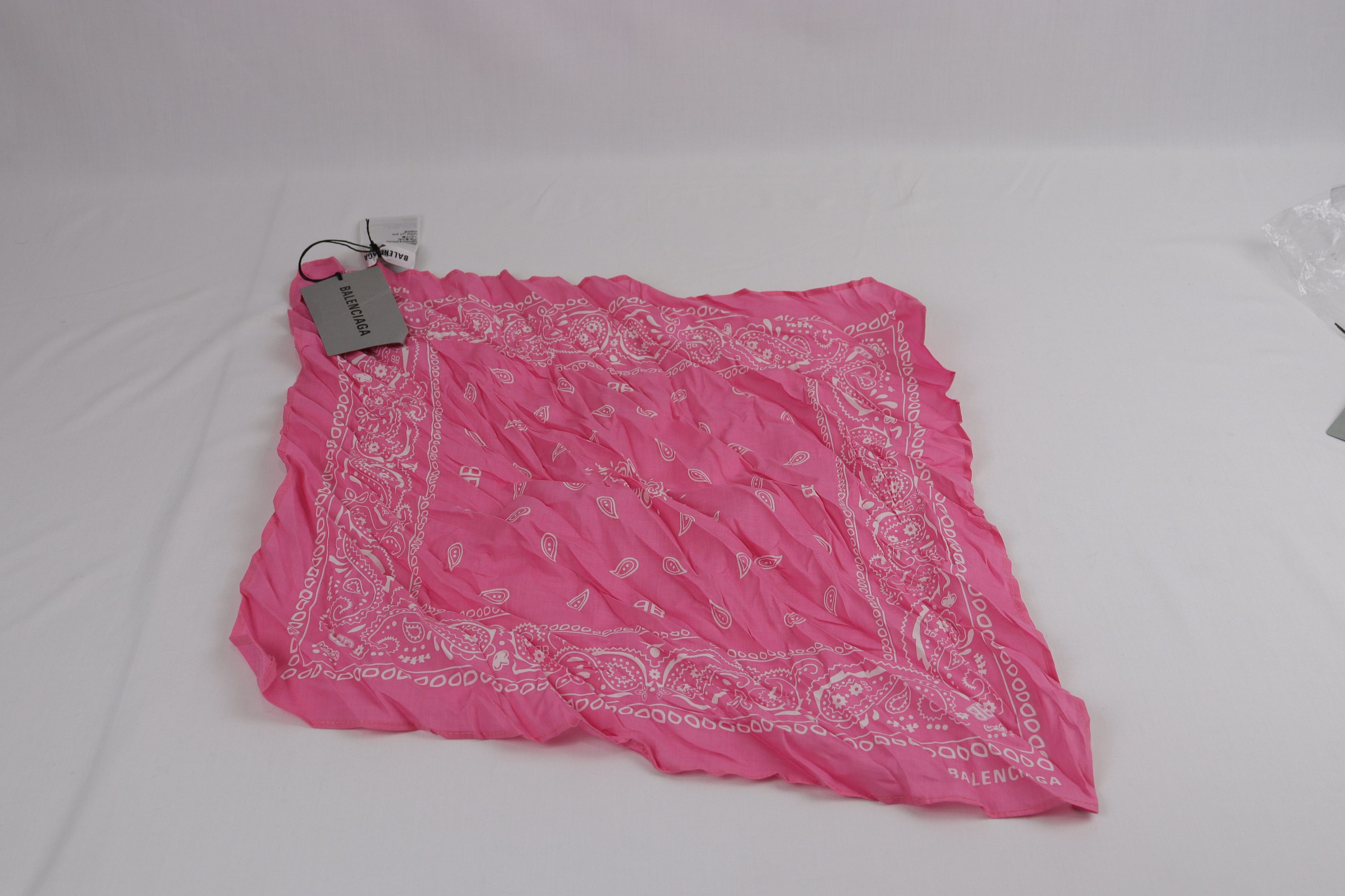 Balenciaga o1rshd11223 Scared Scarf in Pink Size ONE SIZE - 3 Thumbnail