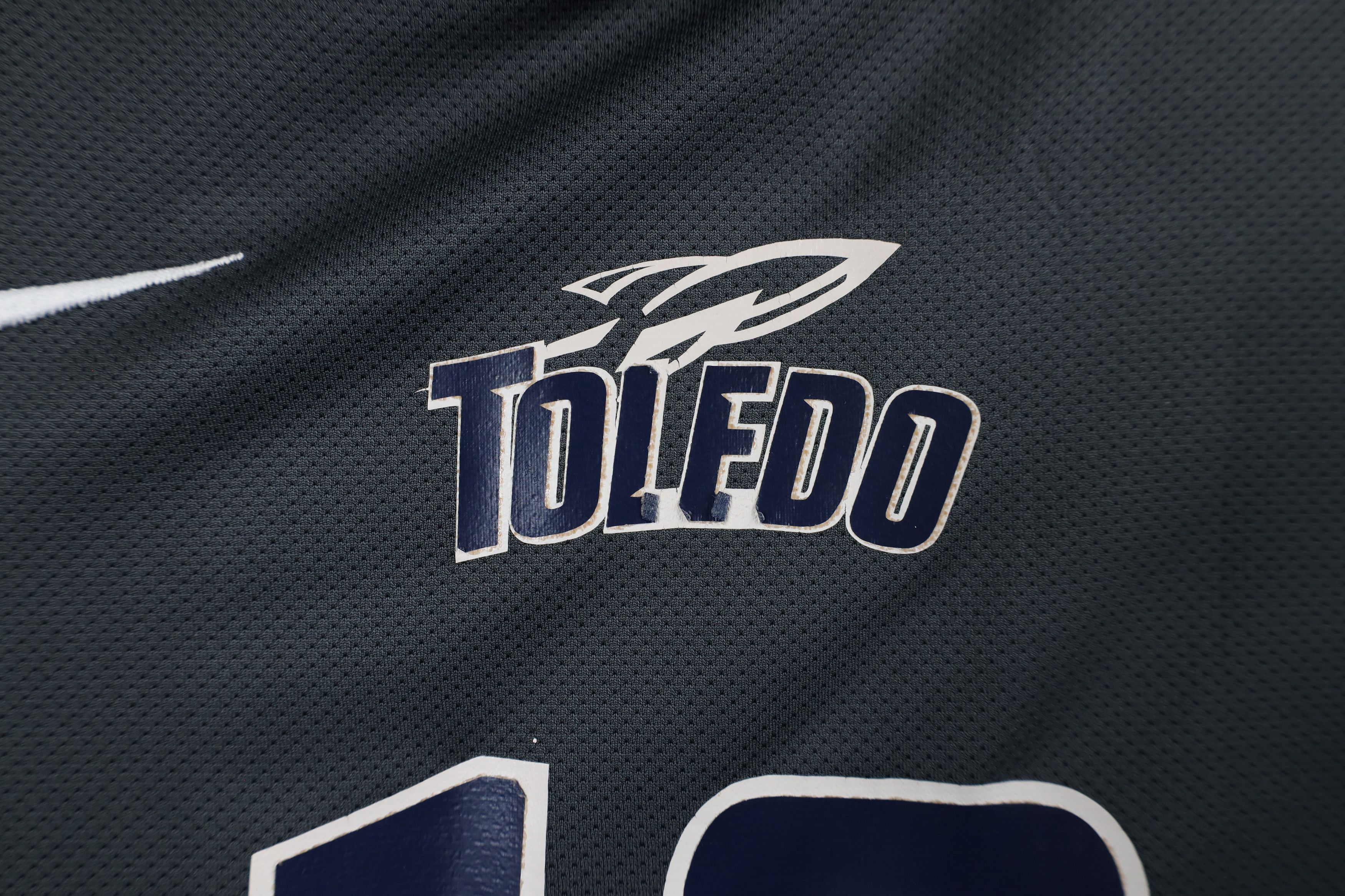 Nike × Vintage Nike Game Worn University of Toledo Soccer Jersey Gray #18 Size US S / EU 44-46 / 1 - 6 Thumbnail