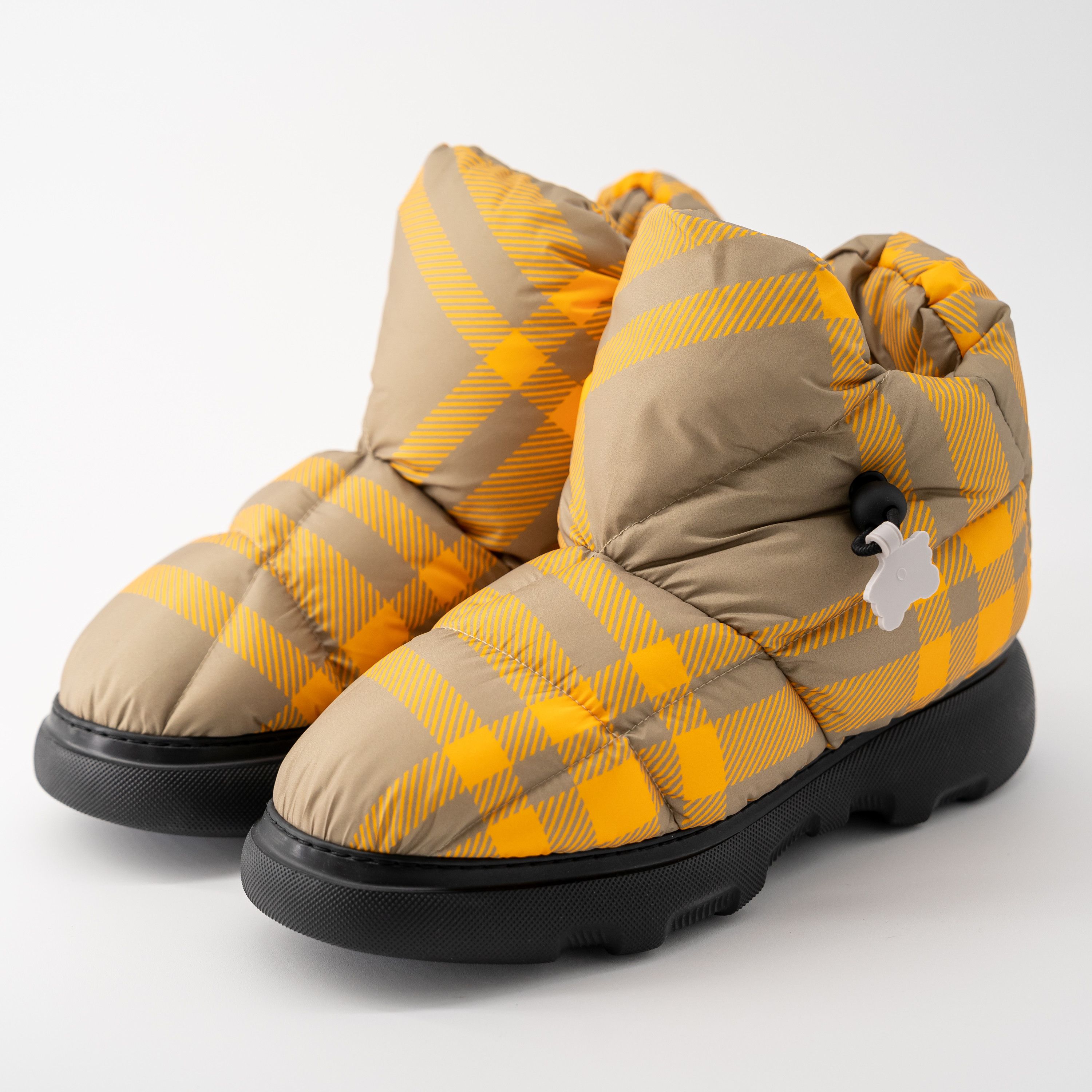 41 8us Burberry Pillow Boots Yellow Check Padded Drawstring