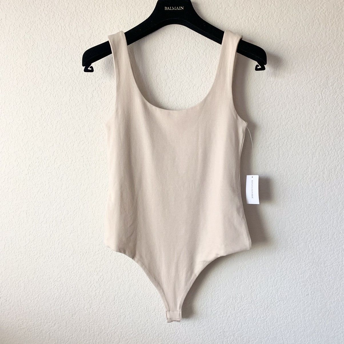 Banana Republic Nude scoop back bodysuit Size XS / US 0-2 / IT 36-38 - 1 Thumbnail
