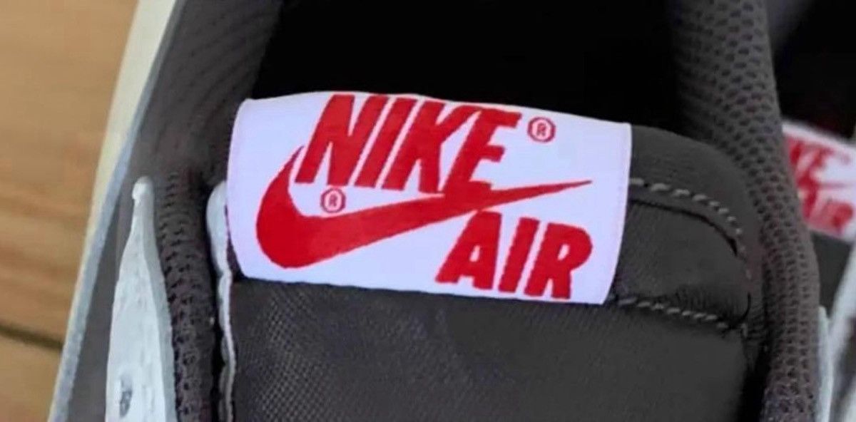 Nike × Travis Scott Deadstock Travis Scott AJ1 Low Reverse Mocha Sz14 Brand New Size US 14 / EU 47 - 6 Thumbnail