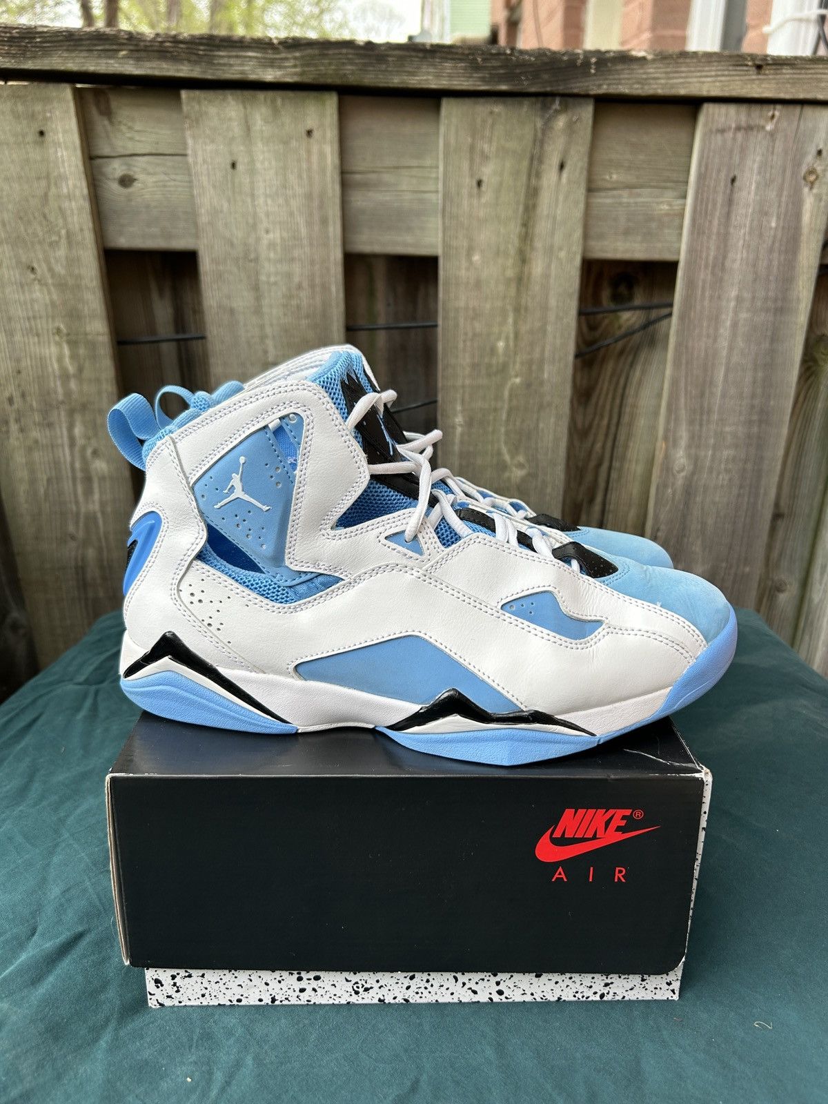 Jordan Brand × Nike Air Jordan True Flight UNC Size US 10.5 / EU 43-44 - 1 Thumbnail
