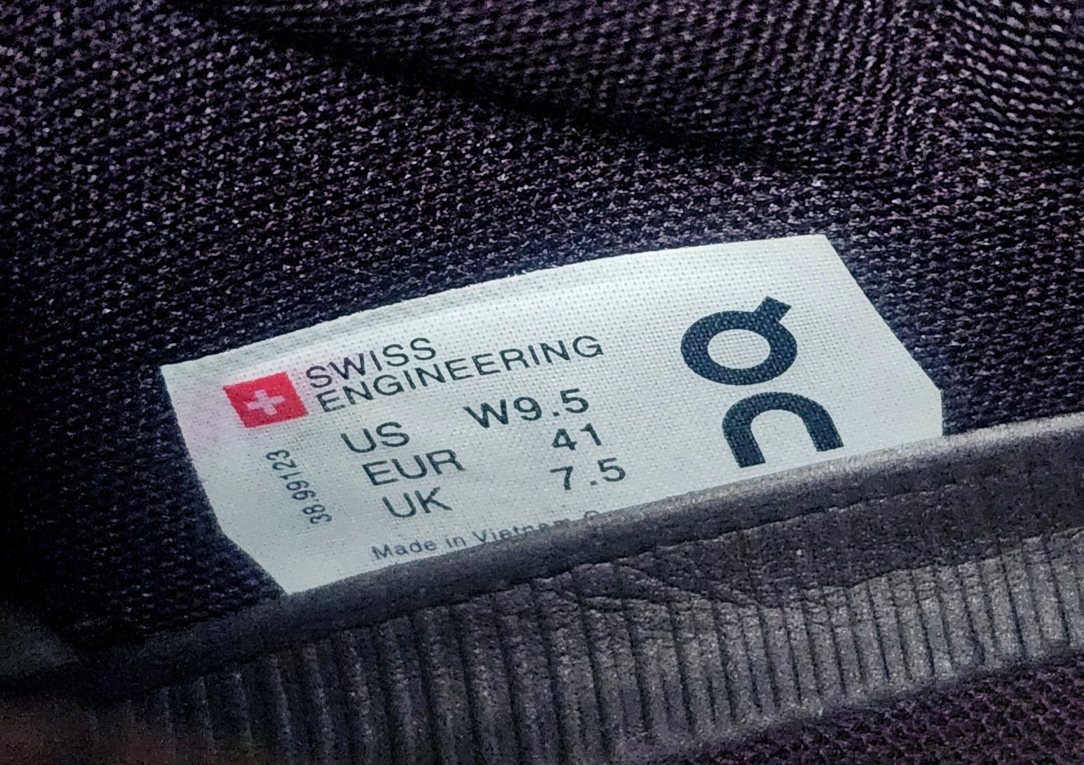 On On Cloud X Shift Swiss Sneakers Women's SZ 9.5 Navy Size US 9.5 / IT 39.5 - 14 Thumbnail