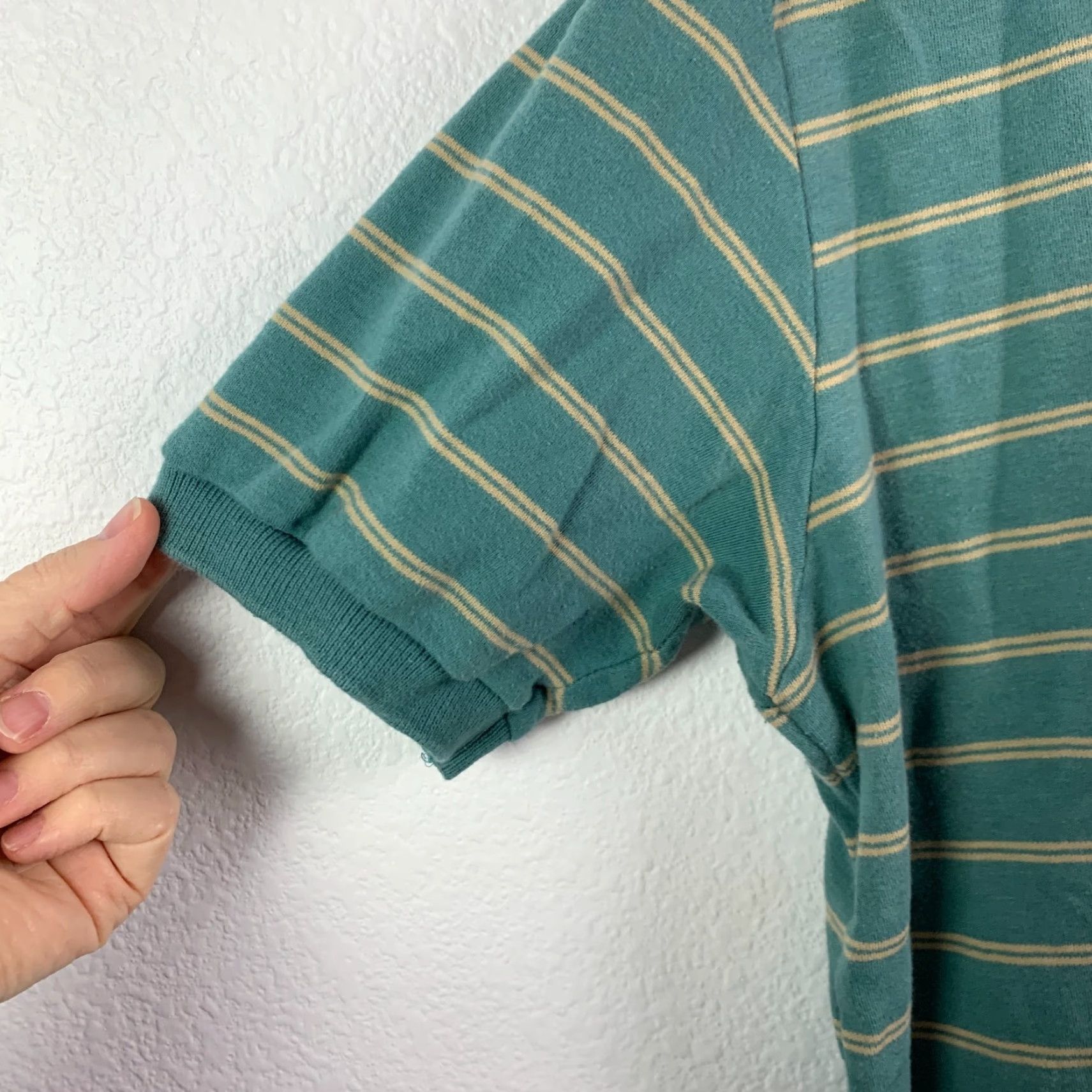 Vintage VINTAGE Silver Unicorn Polo Shirt 70s Striped Green Large Men 100% Cotton Casual Short Sleeve Collared Shirt Size US L / EU 52-54 / 3 - 2 Thumbnail