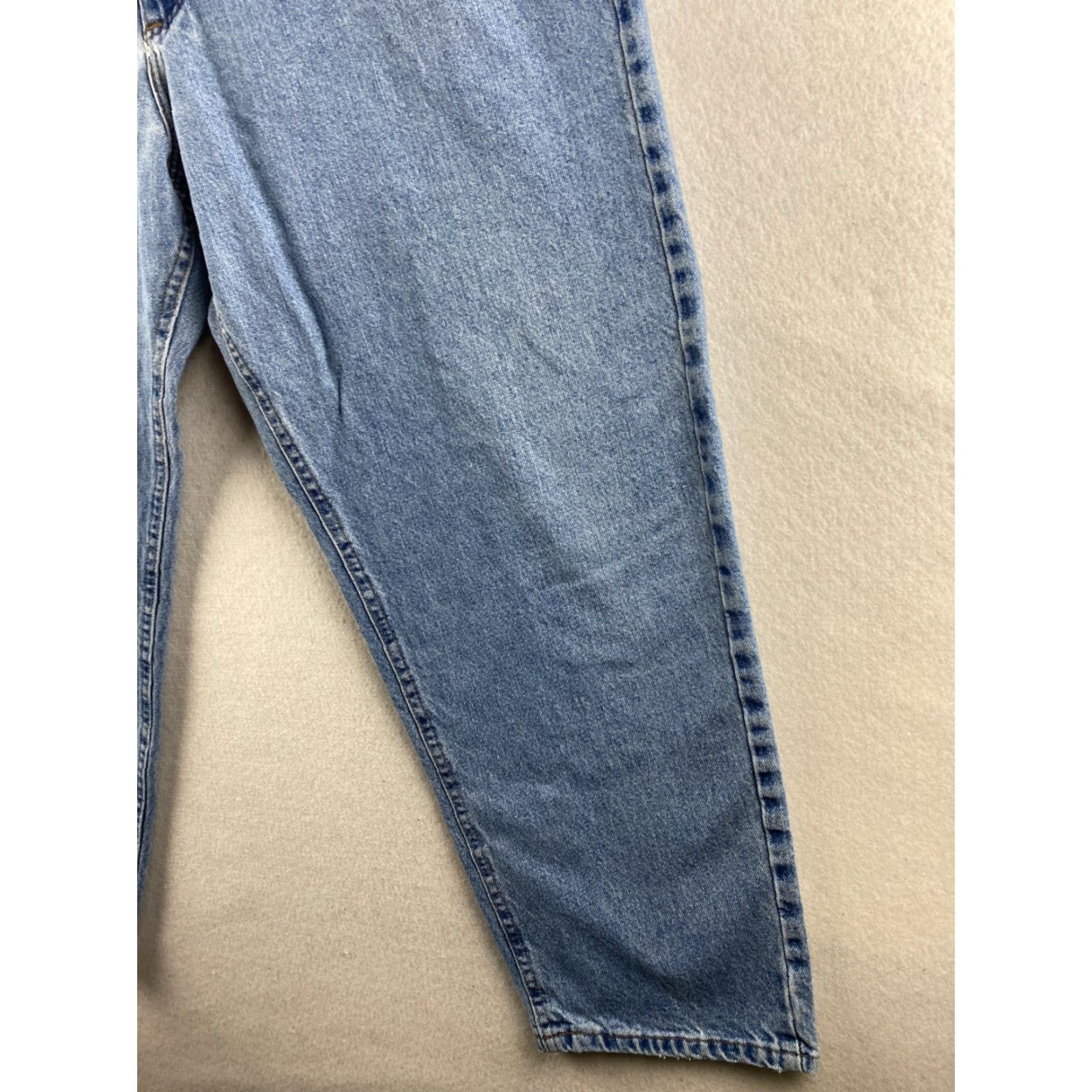 Vintage VINTAGE L.L. Bean Jeans Mens 42 x 29 Blue Tapered Relaxed Denim Light Jeans Size US 42 / EU 58 - 5 Thumbnail