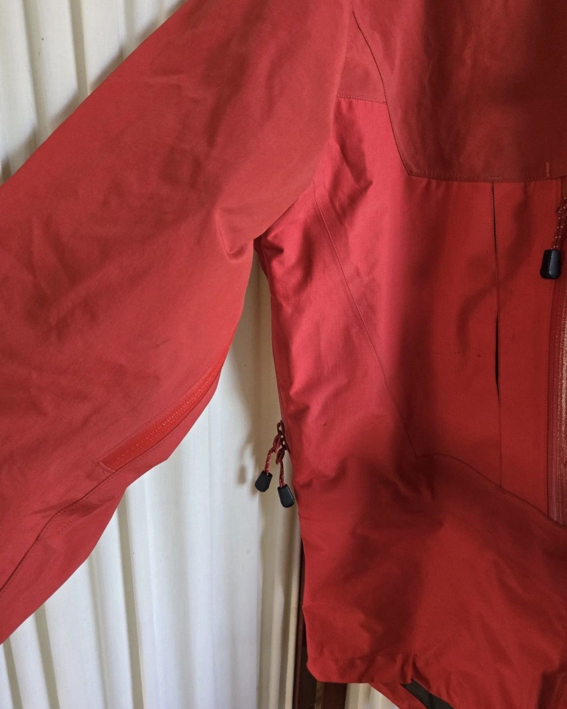 Arc'teryx Arc’teryx Alpha SV First Edition Gold Label 1999 Red XL EUC Size US XL / EU 56 / 4 - 4 Thumbnail