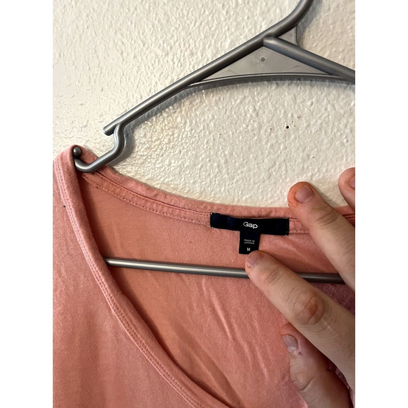 Gap Womens Gap Blouse V Neck tee Pink Solid Size Medium Pocket Stars Size M / US 6-8 / IT 42-44 - 4 Thumbnail