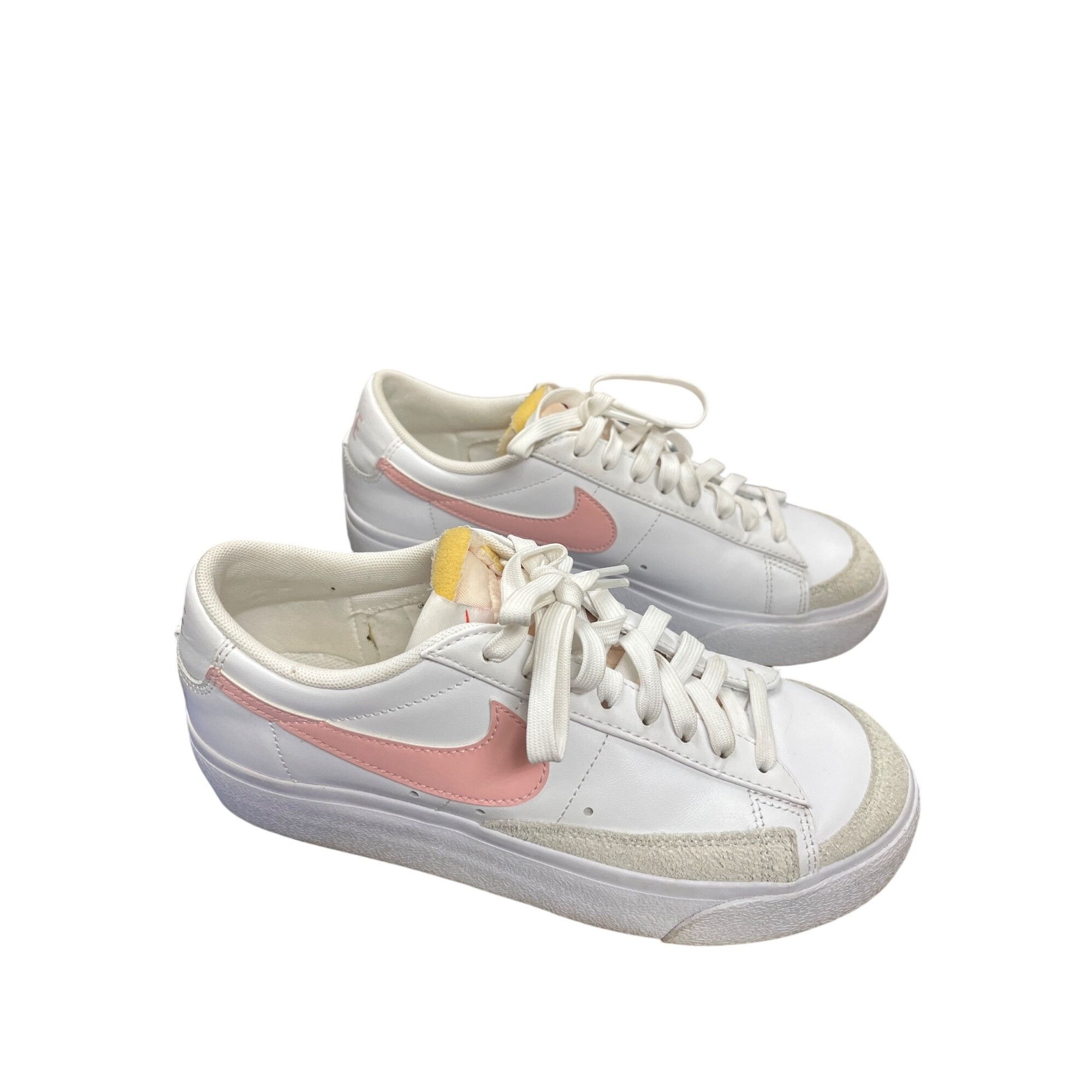 Nike Nike Blazer low wms white pink platform sneakers shoes sz 8 Size US 8 / IT 38 - 3 Thumbnail
