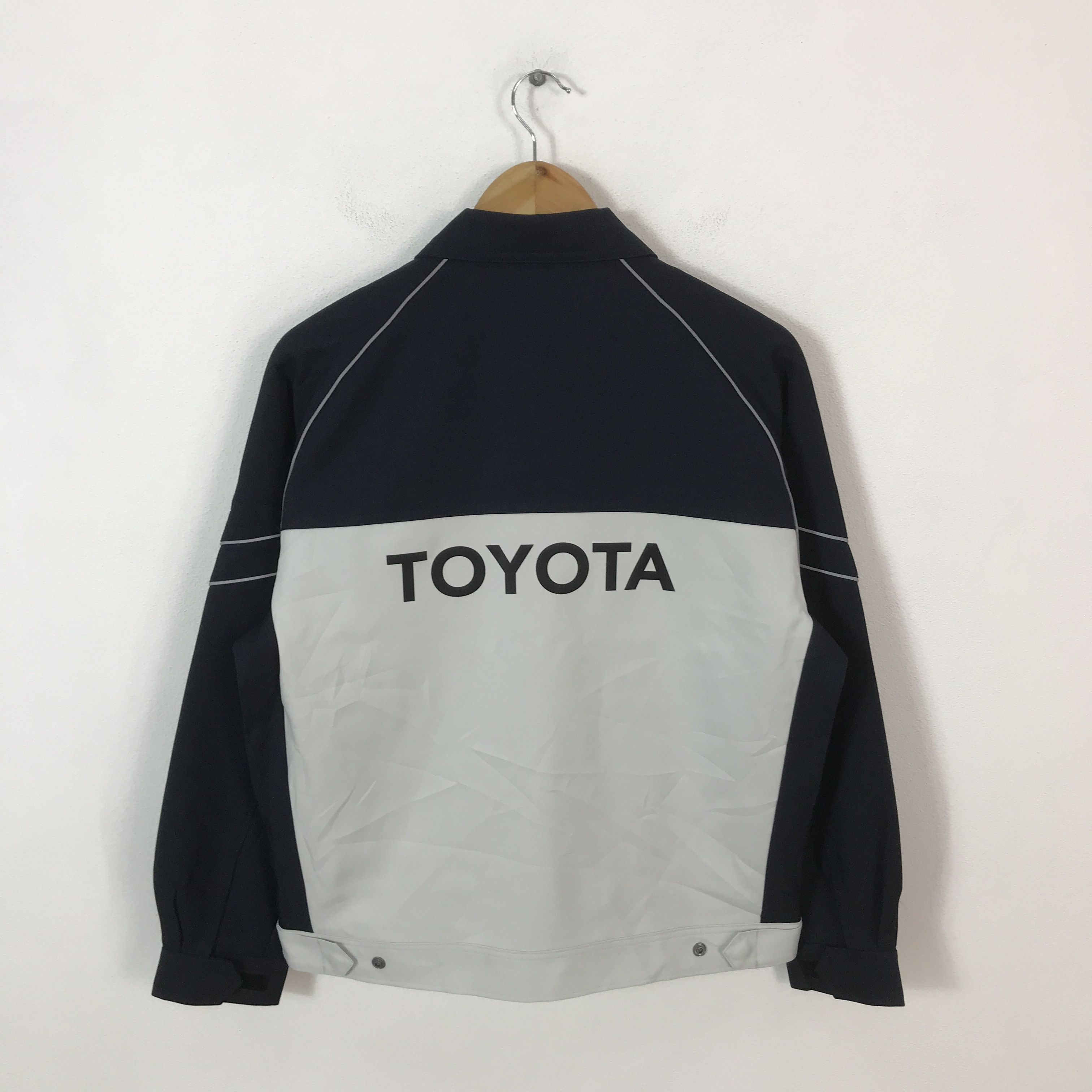 Sports Specialties Toyota Racing motorsport custom Japan Jacket Size US L / EU 52-54 / 3 - 1 Thumbnail