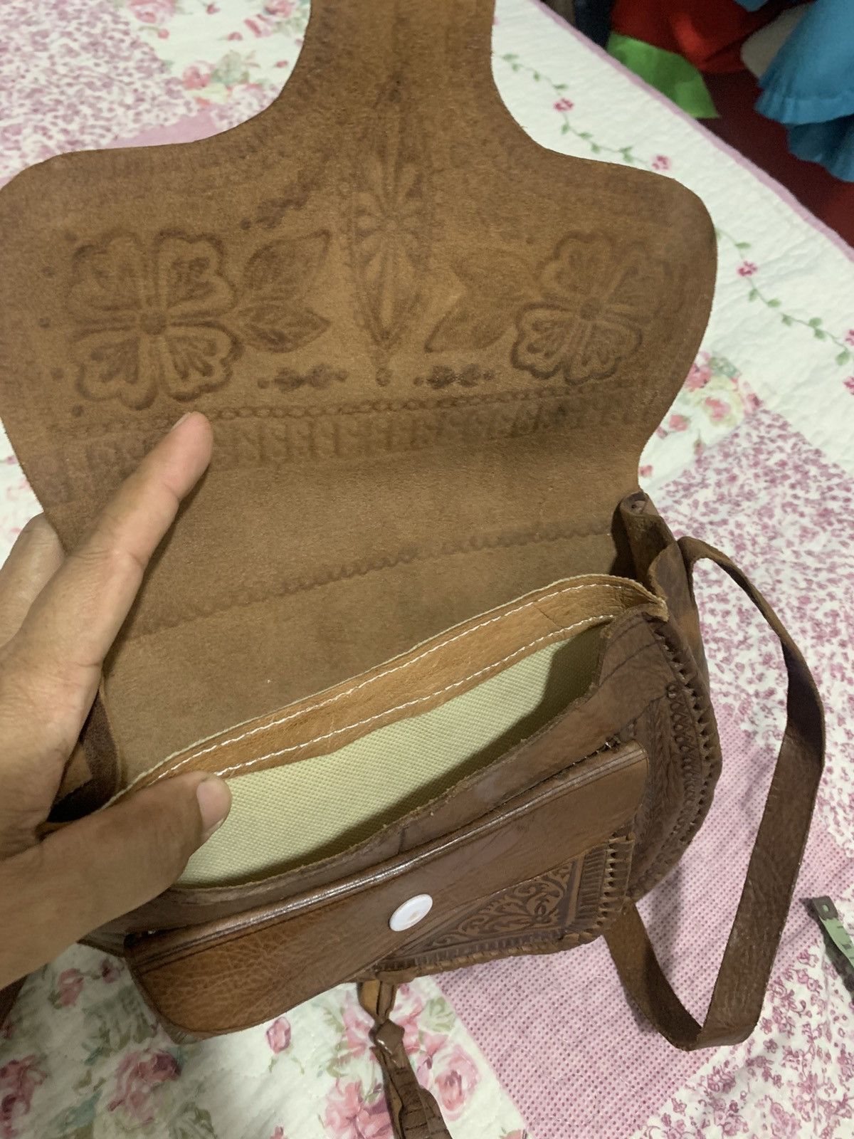 Handmade Vintage handmade sling bag leather Size ONE SIZE - 6 Thumbnail