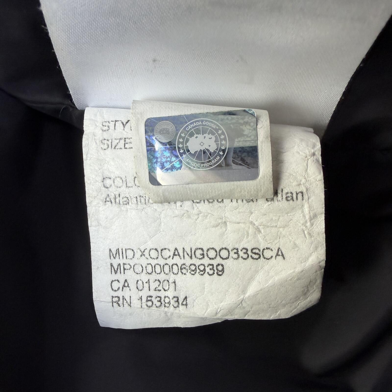 Canada Goose Canada Goose MacMillan Size L Size US L / EU 52-54 / 3 - 8 Thumbnail