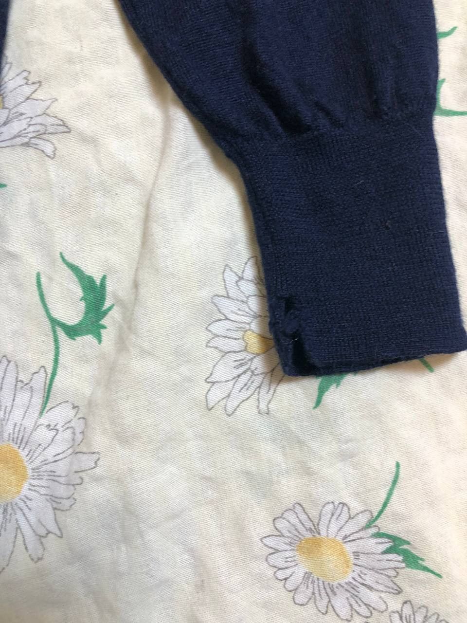 Polo Ralph Lauren Polo Ralph Lauren wool Blend V-neck Sweater Size US S / EU 44-46 / 1 - 5 Thumbnail