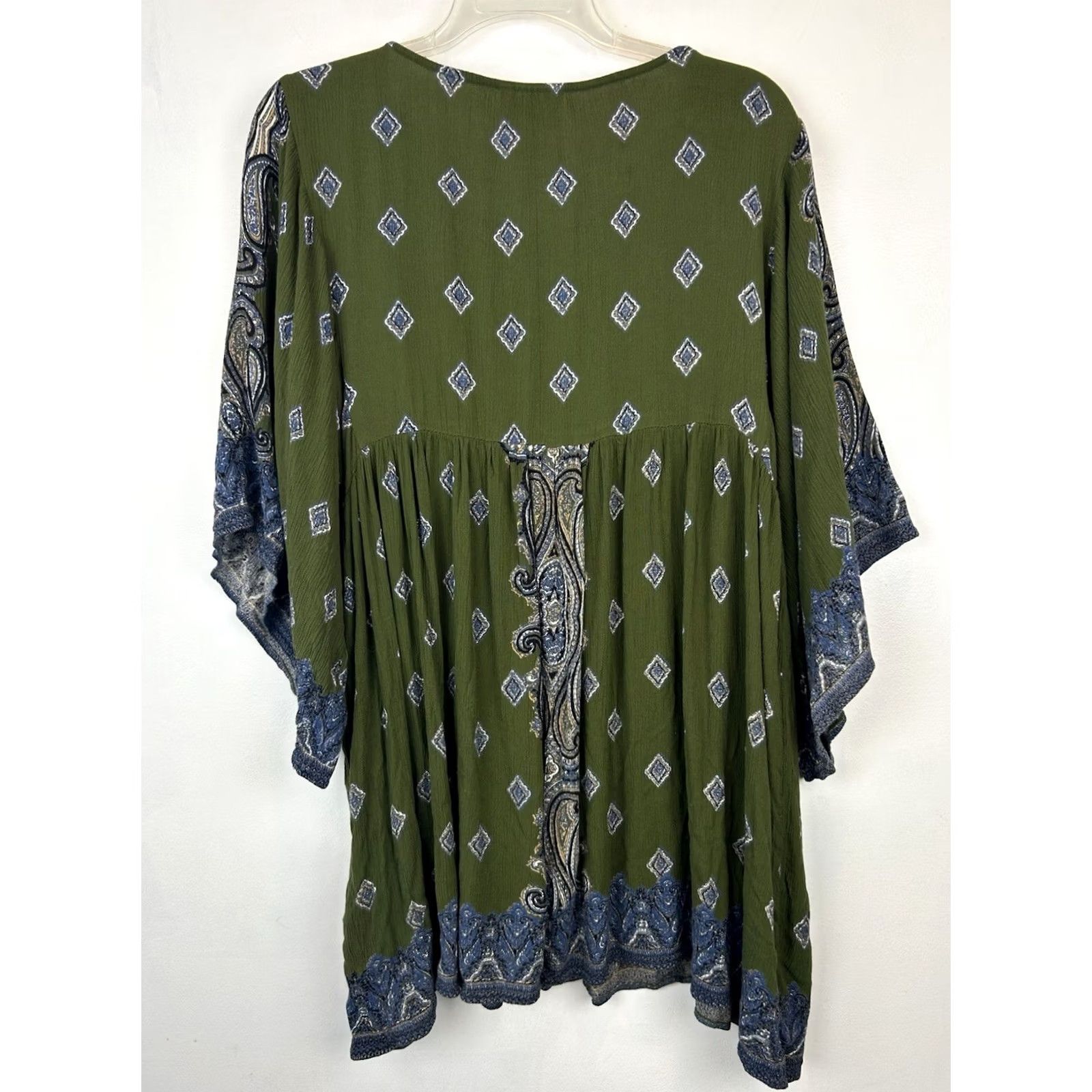 Bell Angie Blouse Womens M Green Paisley Bell Sleeve Smocked Boho Tunic Off the Shoulder Shirt Size M / US 6-8 / IT 42-44 - 2 Thumbnail