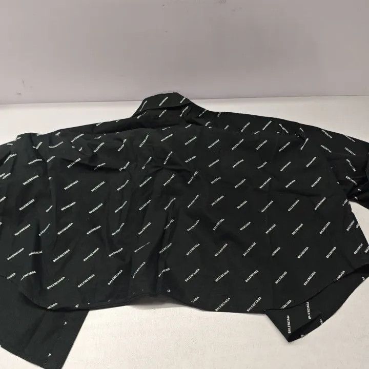 Balenciaga Balenciaga Balenciaga Logo Short Sleeve Shirt for Men -250 Size US M / EU 48-50 / 2 - 9 Thumbnail