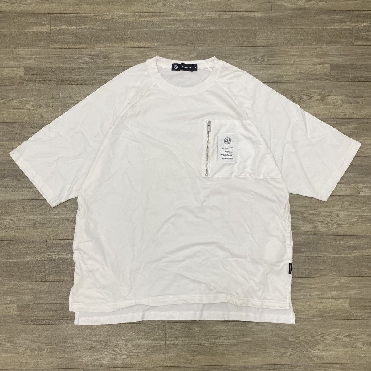 GU × Japanese Brand × Undercover Undercover x Gu Oversize Zip Pocket T-shirt Size US L / EU 52-54 / 3 - 1 Thumbnail