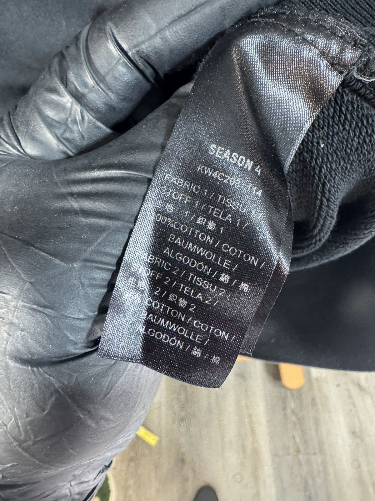 Kanye West × Yeezy YEEZY SEASON 4 CALABASAS BLACK/WHITE XL 🎱 Size US XL / EU 56 / 4 - 7 Thumbnail