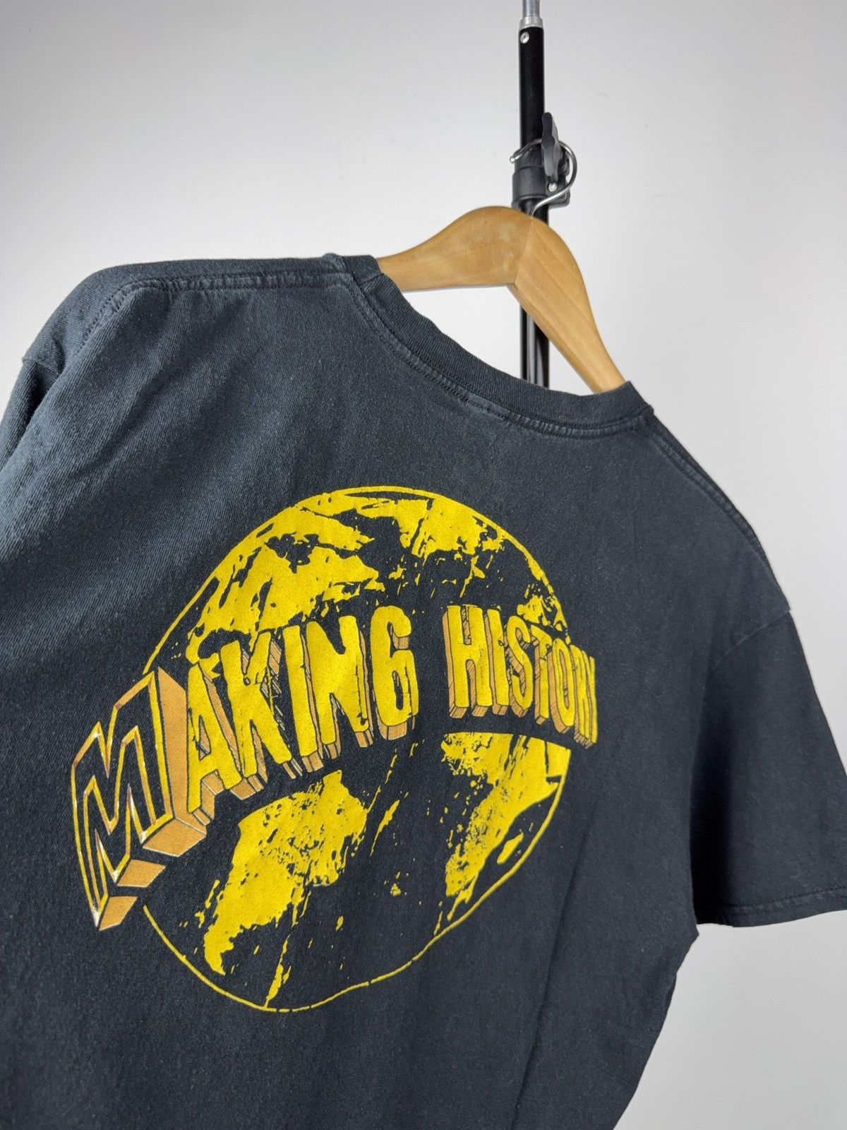 WWE WWE 2017 The Mysterios Making History Wrestling Tee Vintage Size US L / EU 52-54 / 3 - 9 Thumbnail