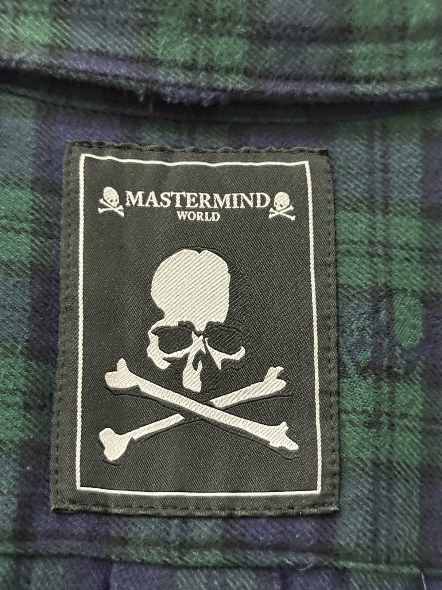 Mastermind Japan MMJ Destroyed Double Faced Shirt 99 New L 1 missing button Size US L / EU 52-54 / 3 - 6 Thumbnail