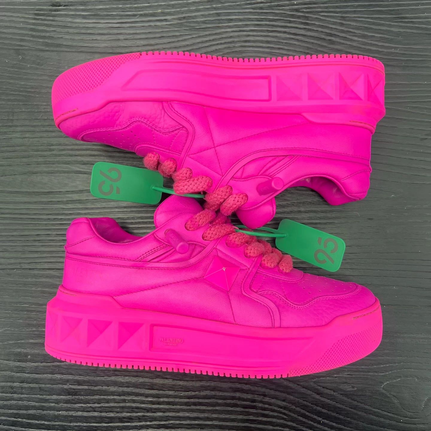Valentino Valentino One Stud Pink 39 New with Box Size US 8 / IT 38 - 3 Thumbnail