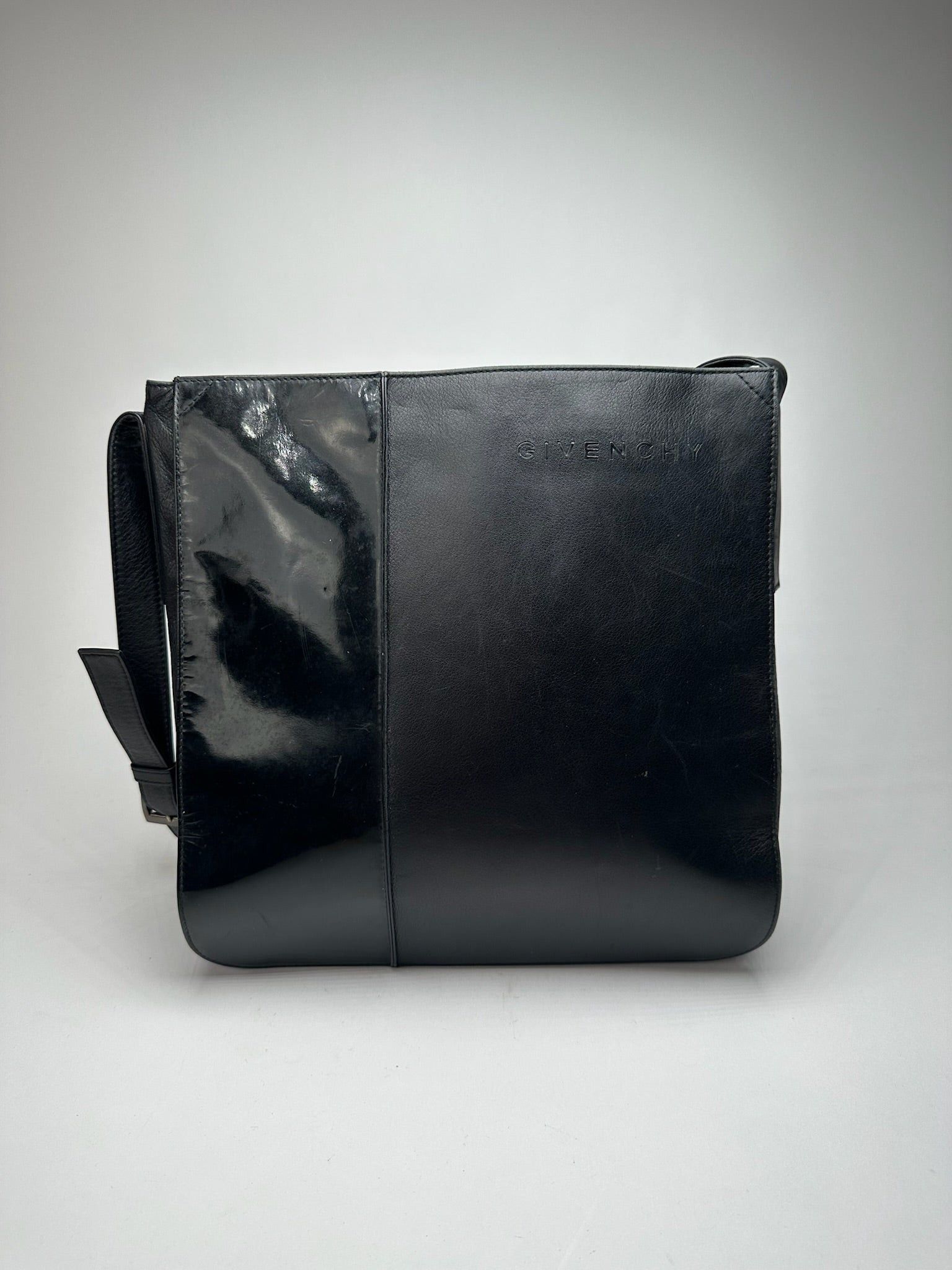 Givenchy Vintage Crossbody Bag black Size ONE SIZE - 1 Thumbnail
