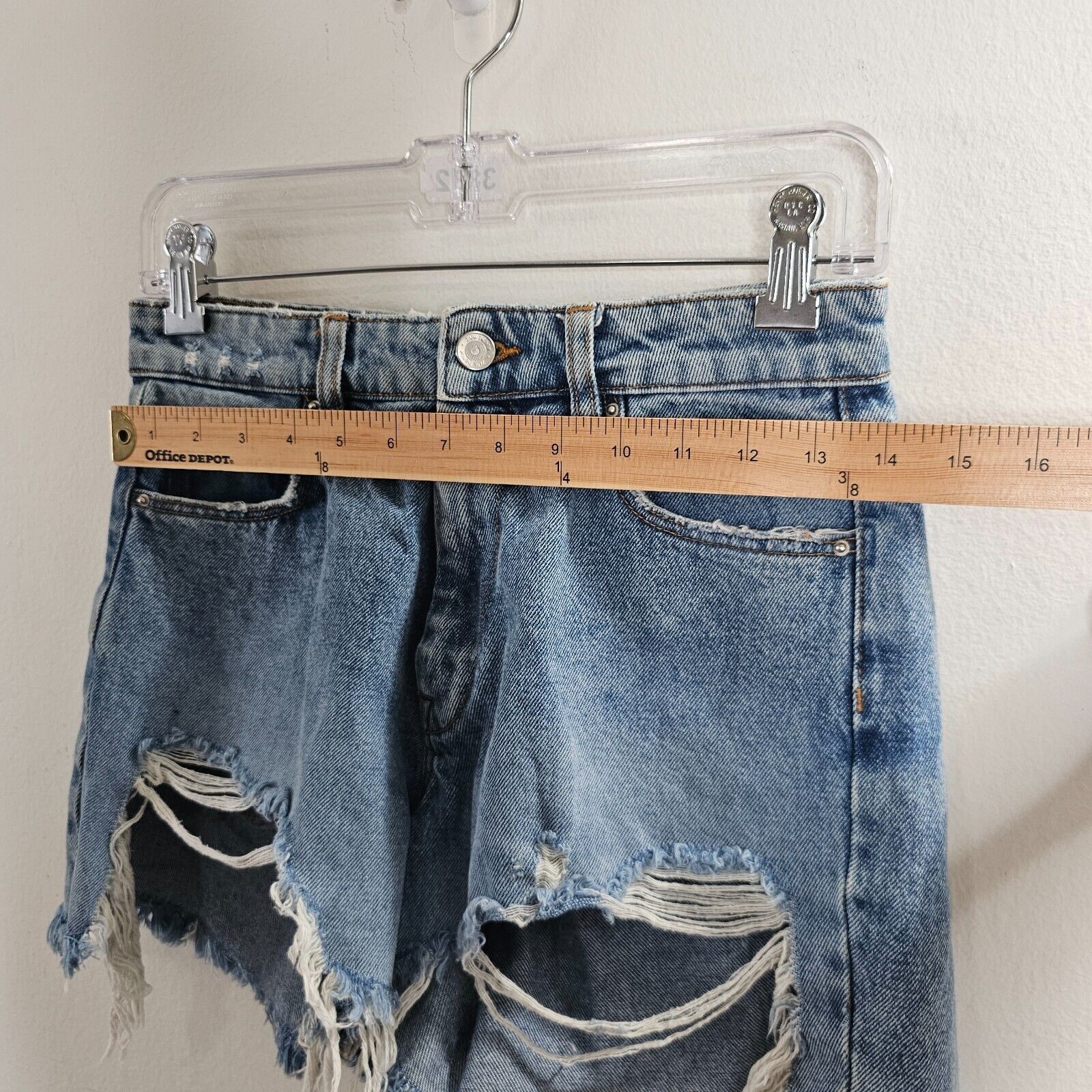 Zara Zara High Waist Extreme Distressing Raw Hem Denim Jean Short Size 27" / US 4 / IT 40 - 6 Thumbnail