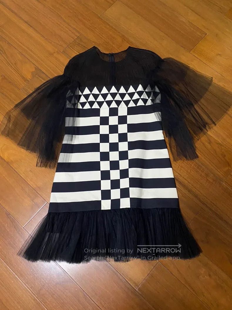Valentino Valentino dress Size S / US 4 / IT 40 - 1 Thumbnail