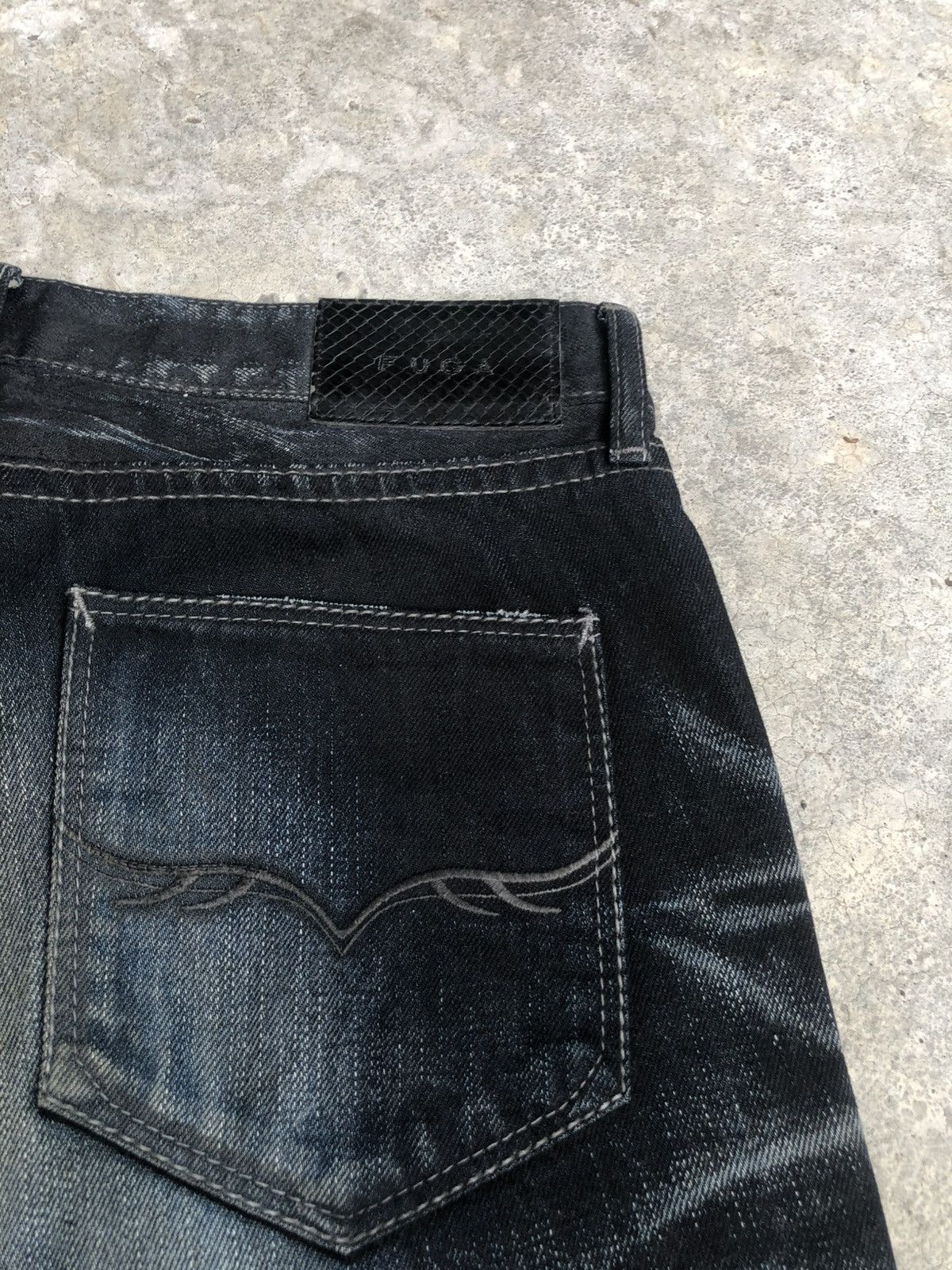 GOSTAR DE FUGA Japanese Fuga Distressed Jeans Slim Size US 30 / EU 46 - 17 Thumbnail