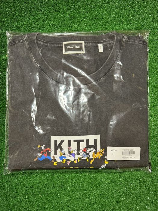 Kith KITH x Disney Mickey & Friends Family Portrait Vintage Tee