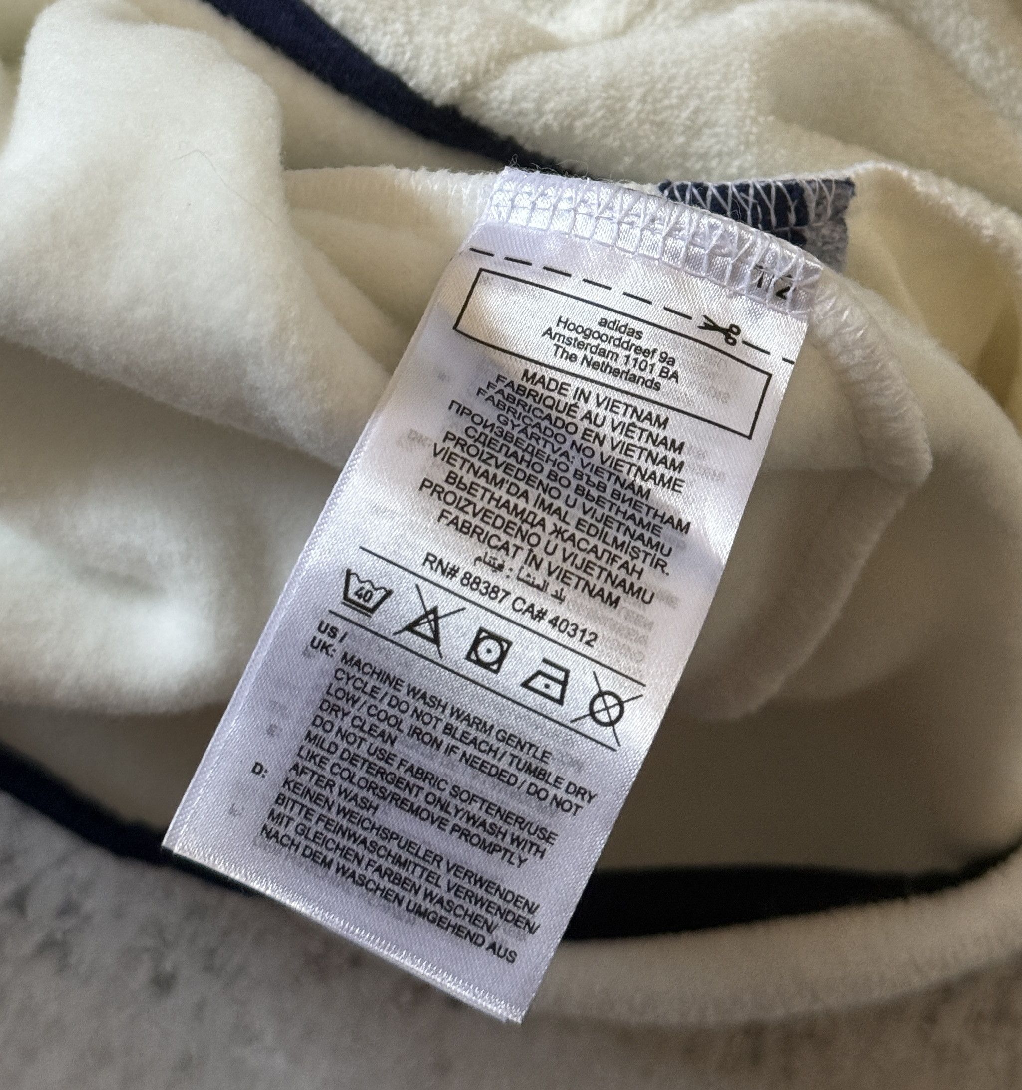 Adidas ADIDAS Towel-Terry Short Romper HT5937 XS Size XS / US 0-2 / IT 36-38 - 6 Thumbnail