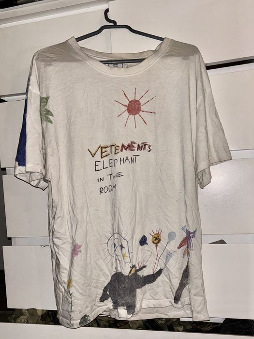 Vetements Vetements elephant in the room t shirt | Grailed