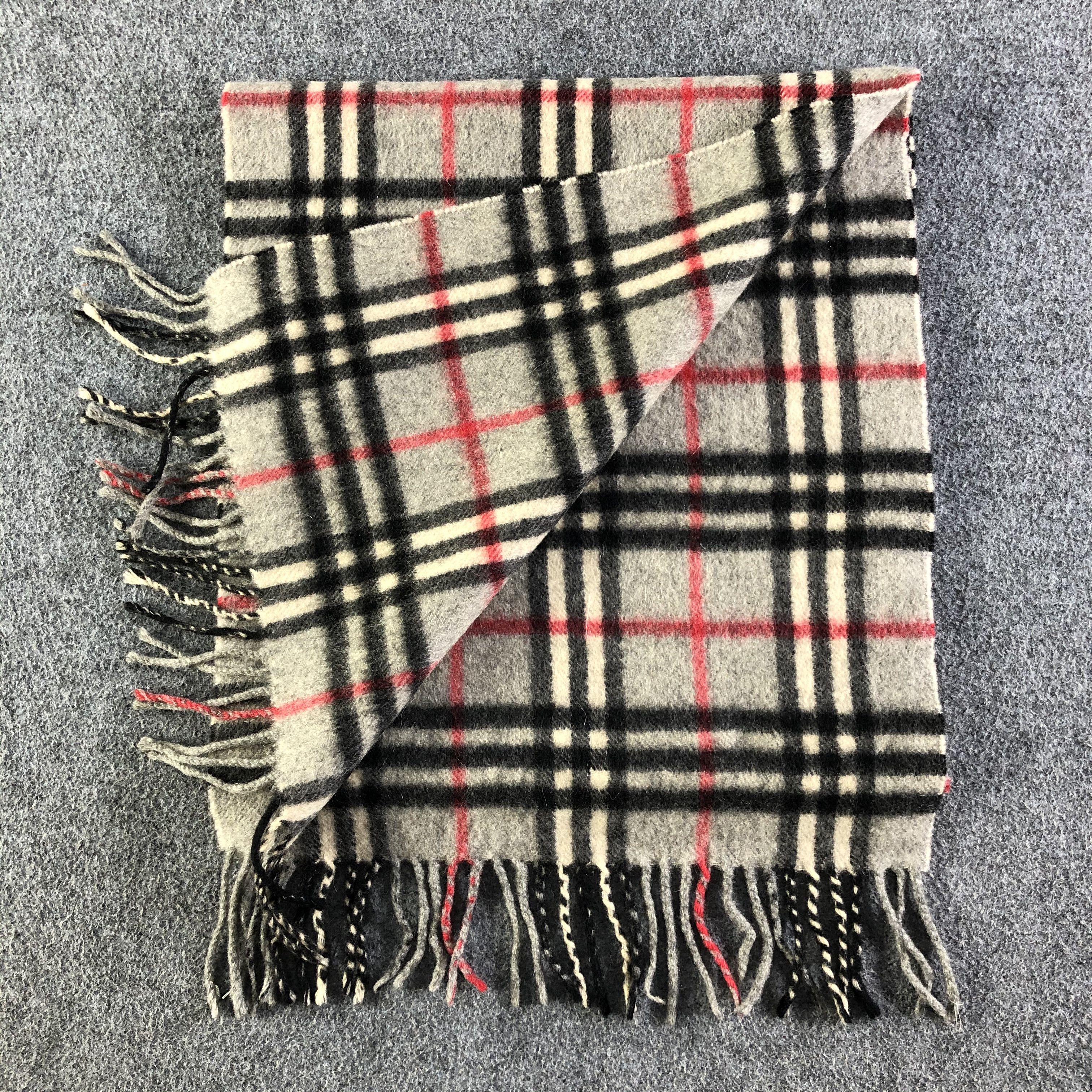 Burberry Burberrys Scarf / Muffler / Neckwear Size ONE SIZE - 5 Thumbnail