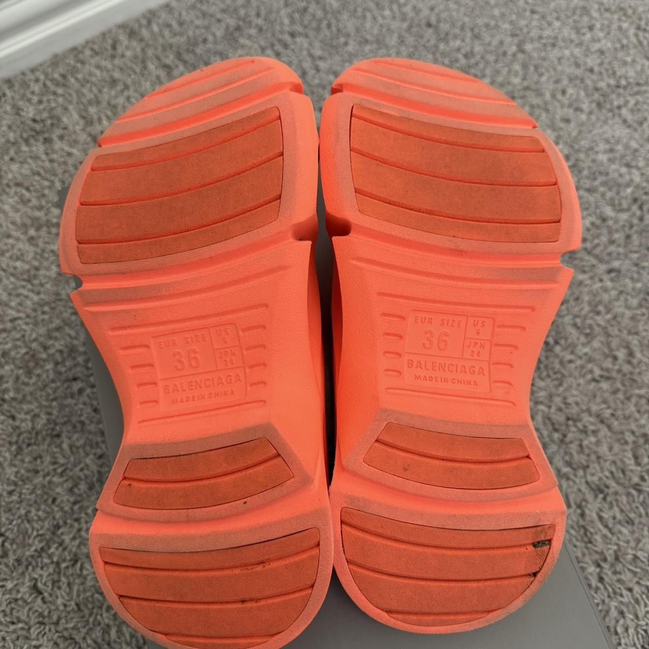 Balenciaga Balenciaga mold slide sandal Size US 6 / IT 36 - 5 Thumbnail