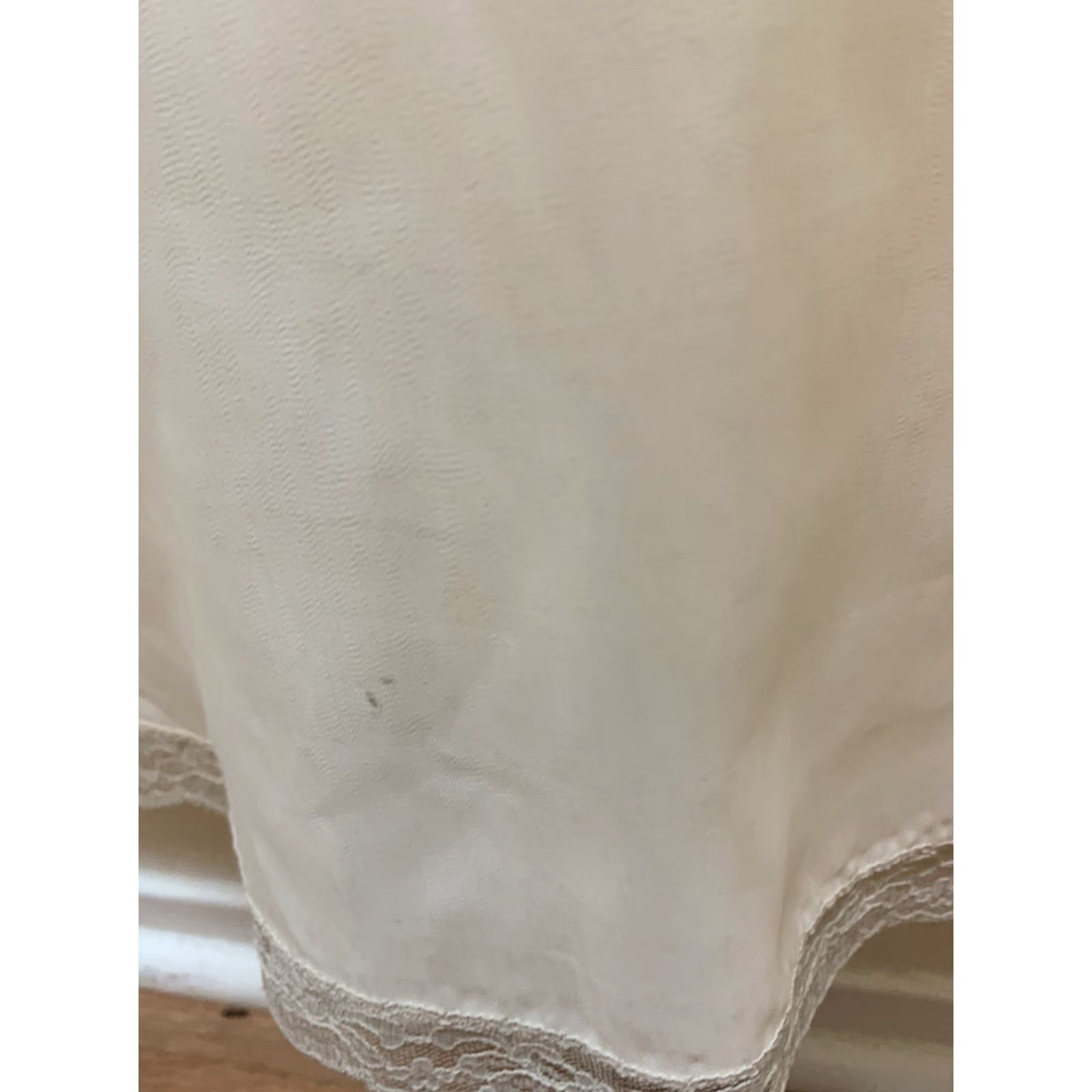 Vintage VINTAGE Najla New York Silky Crepe Lace Full Length Nightgown M Beige 1970s USA NOS Size ONE SIZE - 7 Thumbnail