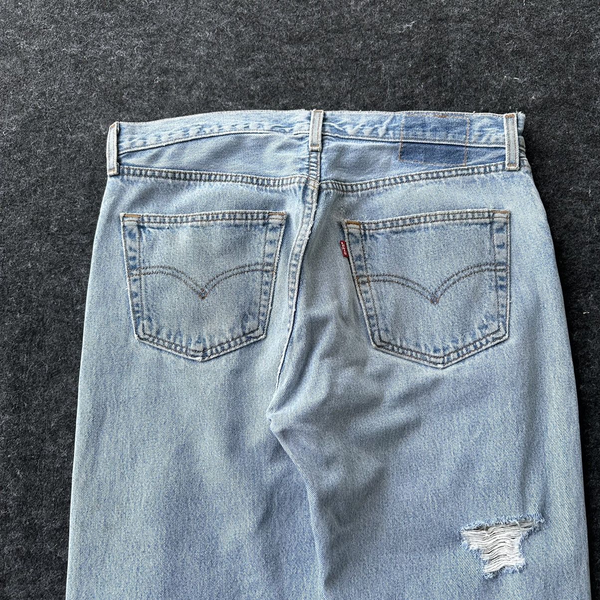 Levi's Vintage Levis 501 Distressed Denim 33x31 D682 Size US 33 - 5 Thumbnail