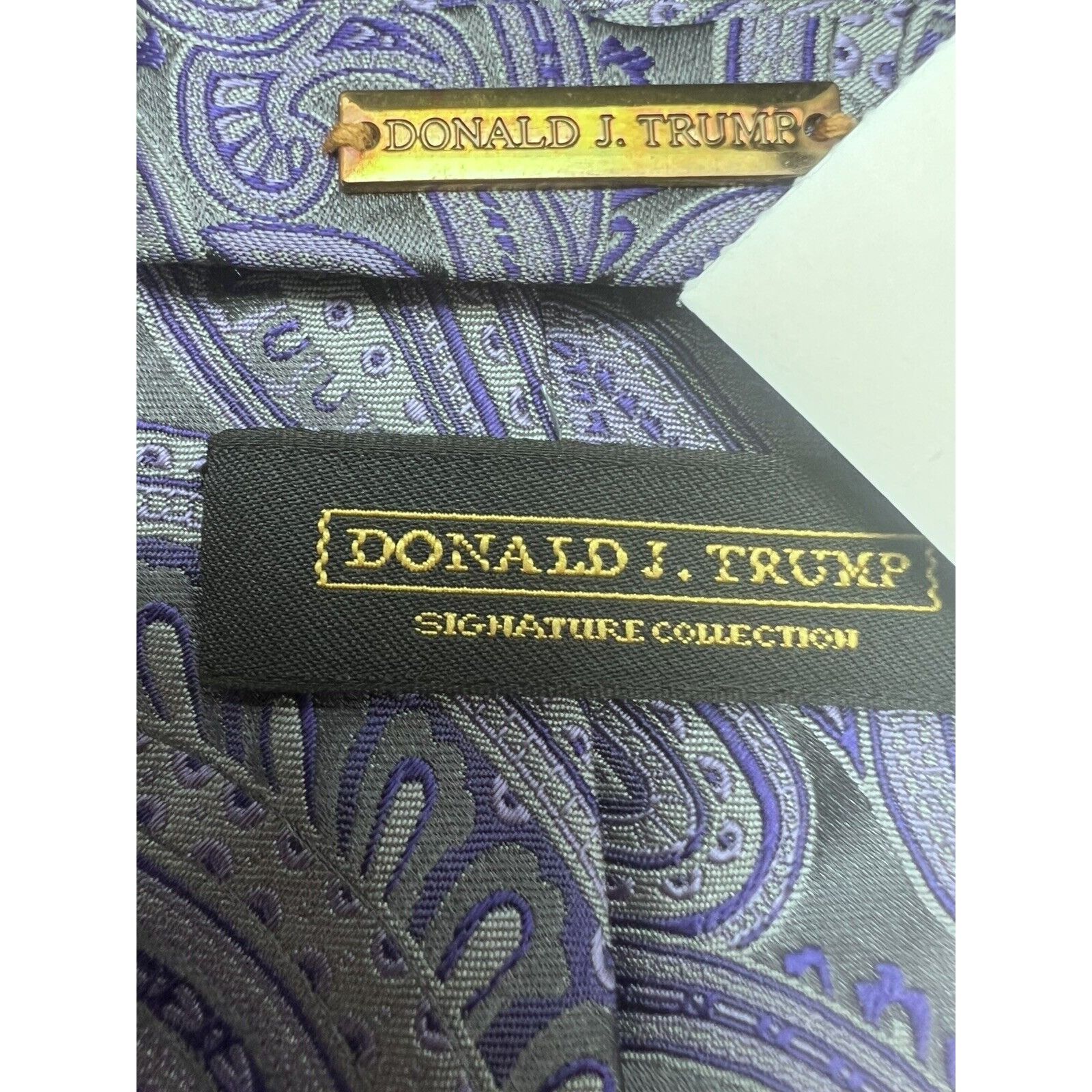 Donald Trump Donald Trump Tie Purple Silver Paisley Silk Signature Collec Size ONE SIZE - 4 Thumbnail