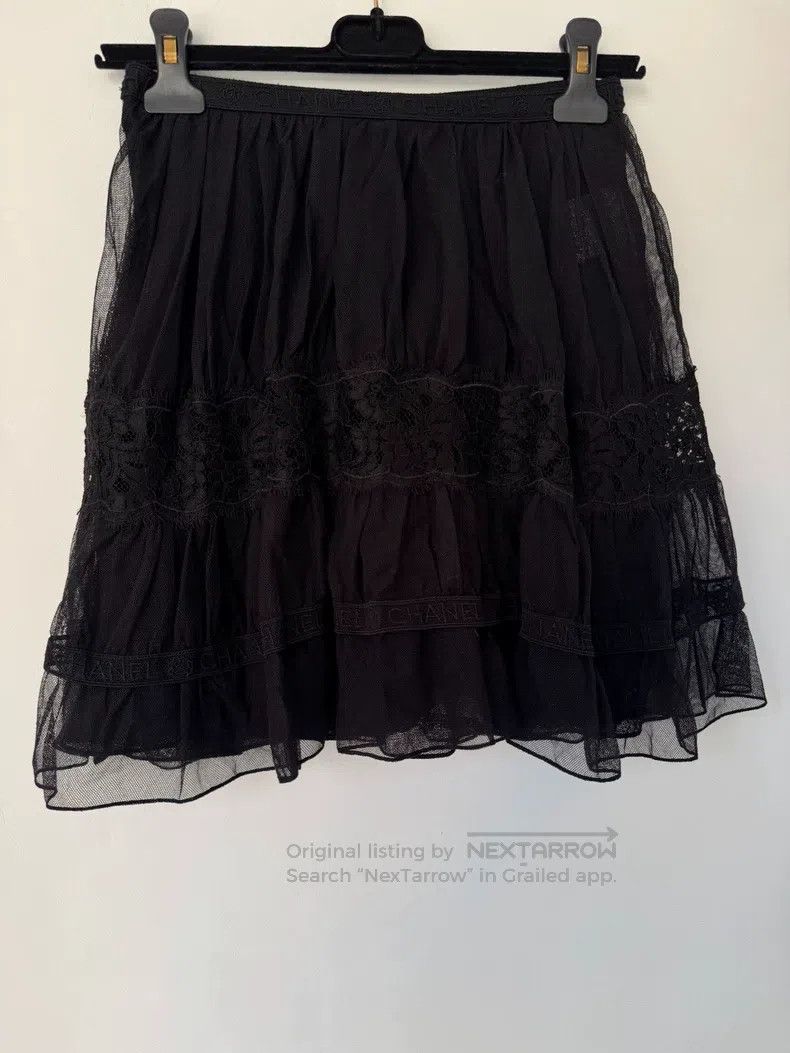 Chanel Chanel Black lace cake skirt Size 42" / US 20 - 2 Thumbnail