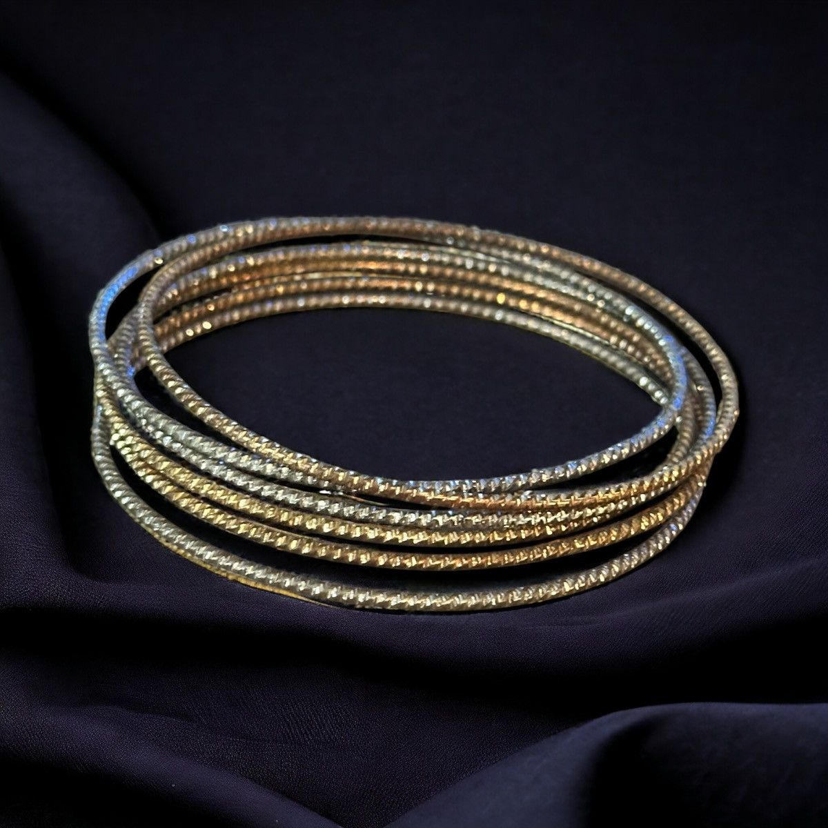 Other Gold and silver tone thin bangle bracelet bundle Size ONE SIZE - 1 Thumbnail