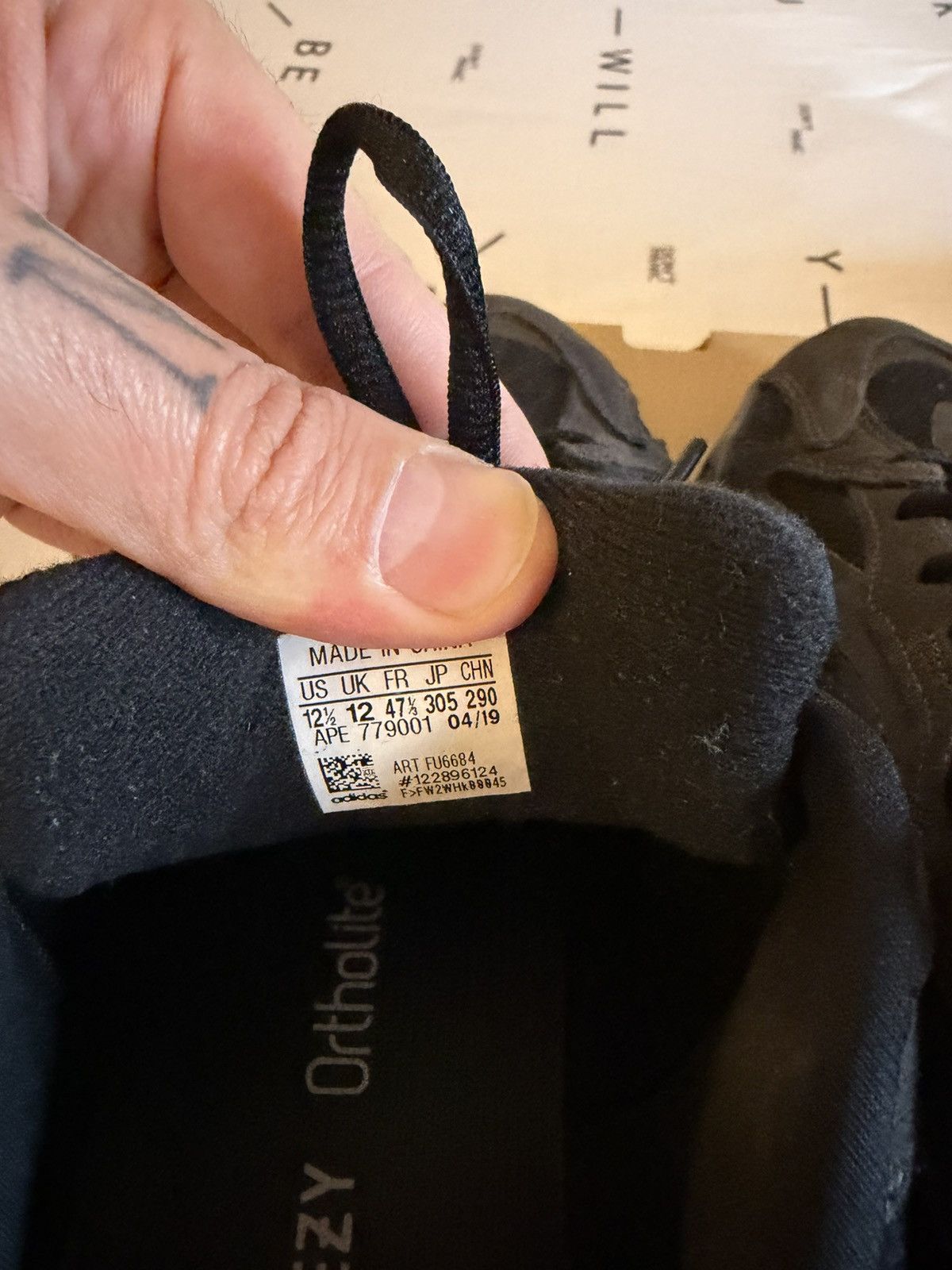 Yeezy Adidas Yeezy Boost 700 V2 Utility Black 12.5US Size US 12.5 / EU 45-46 - 5 Thumbnail
